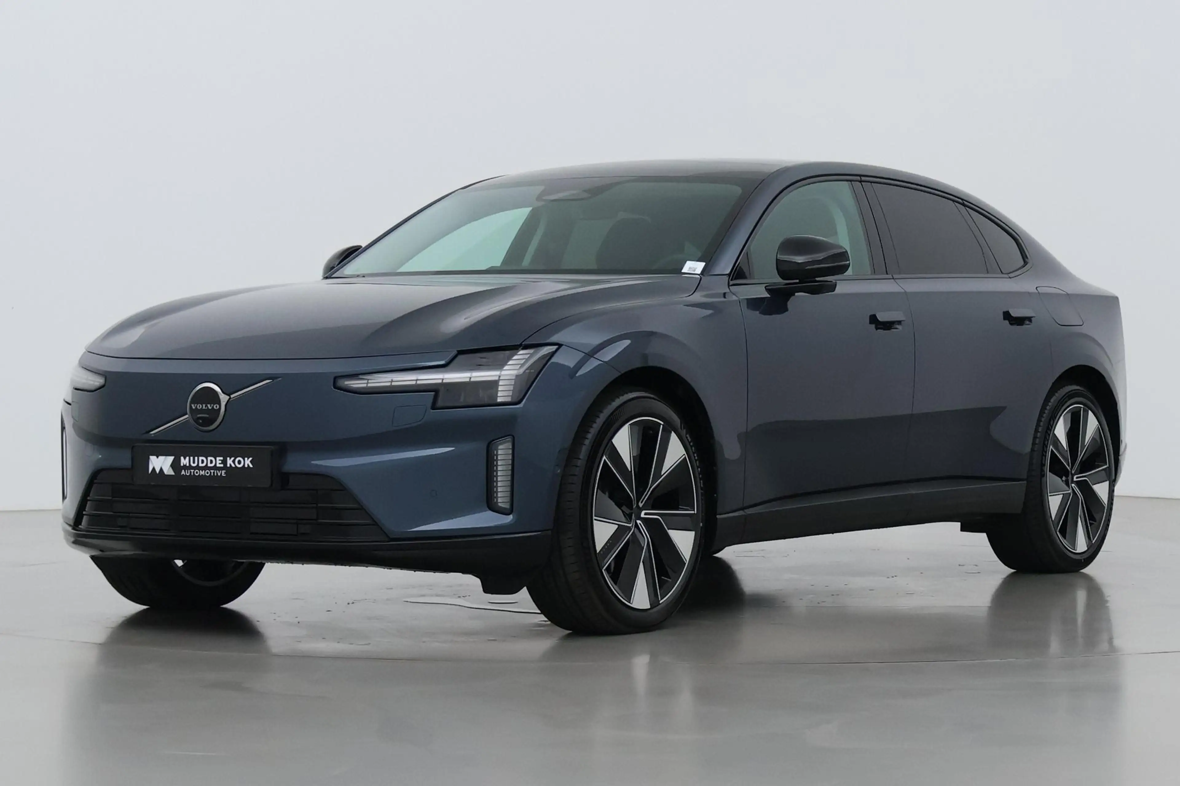Volvo ES90 Single Motor Extended Range Plus 92 kWh | FACELIFT — photo 8