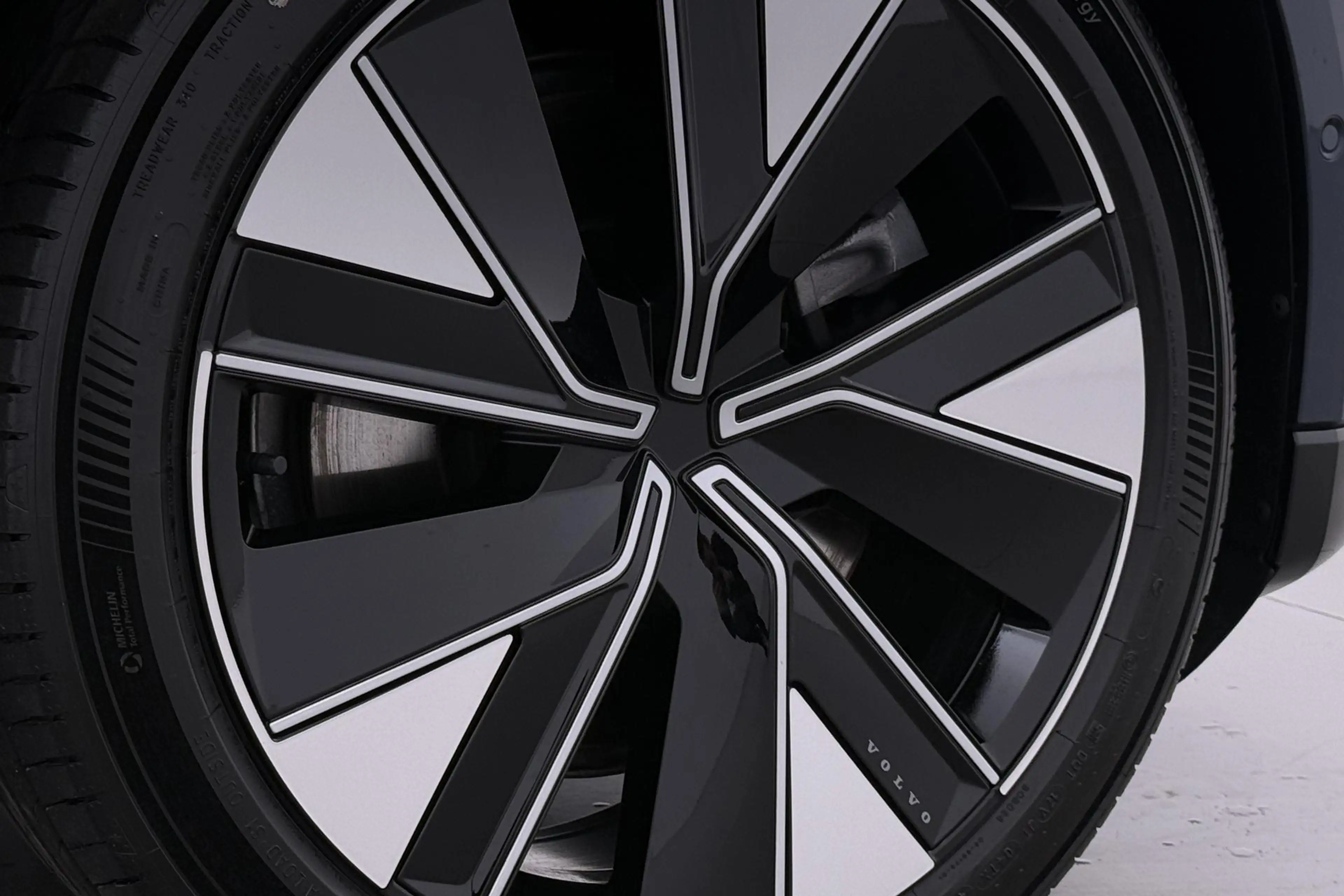 Volvo ES90 Single Motor Extended Range Plus 92 kWh | FACELIFT — photo 45