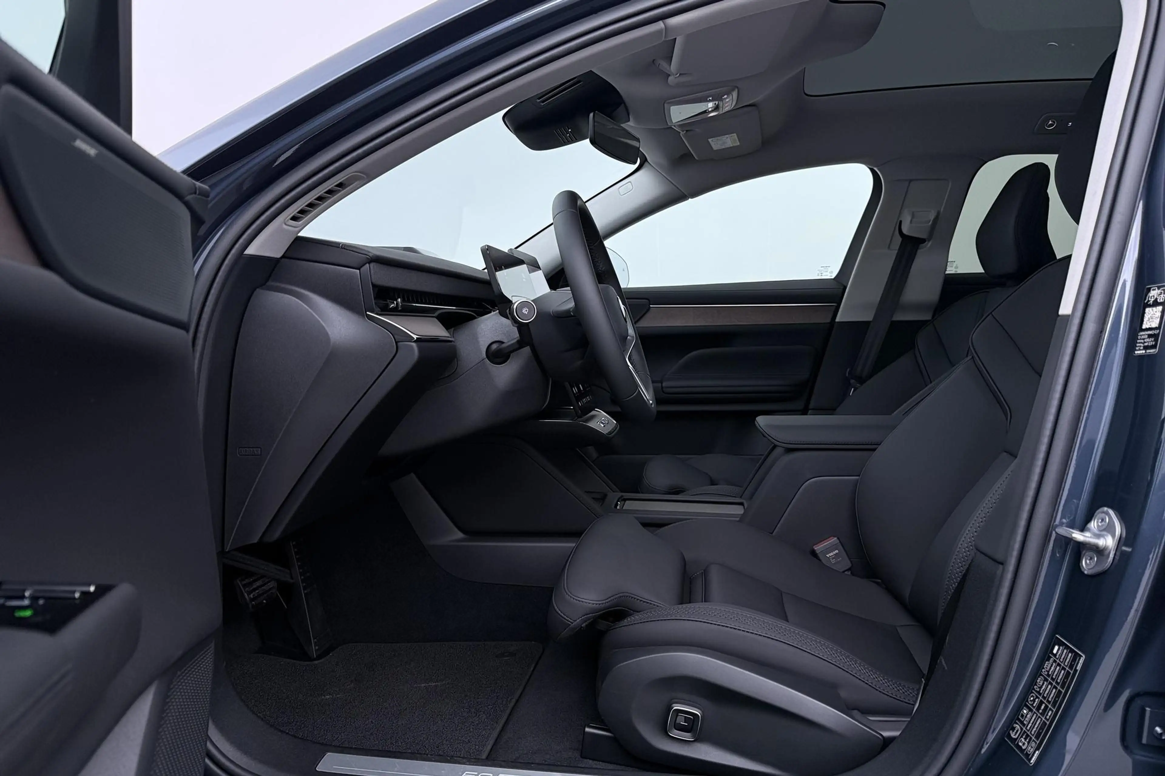 Volvo ES90 Single Motor Extended Range Plus 92 kWh | FACELIFT — photo 3