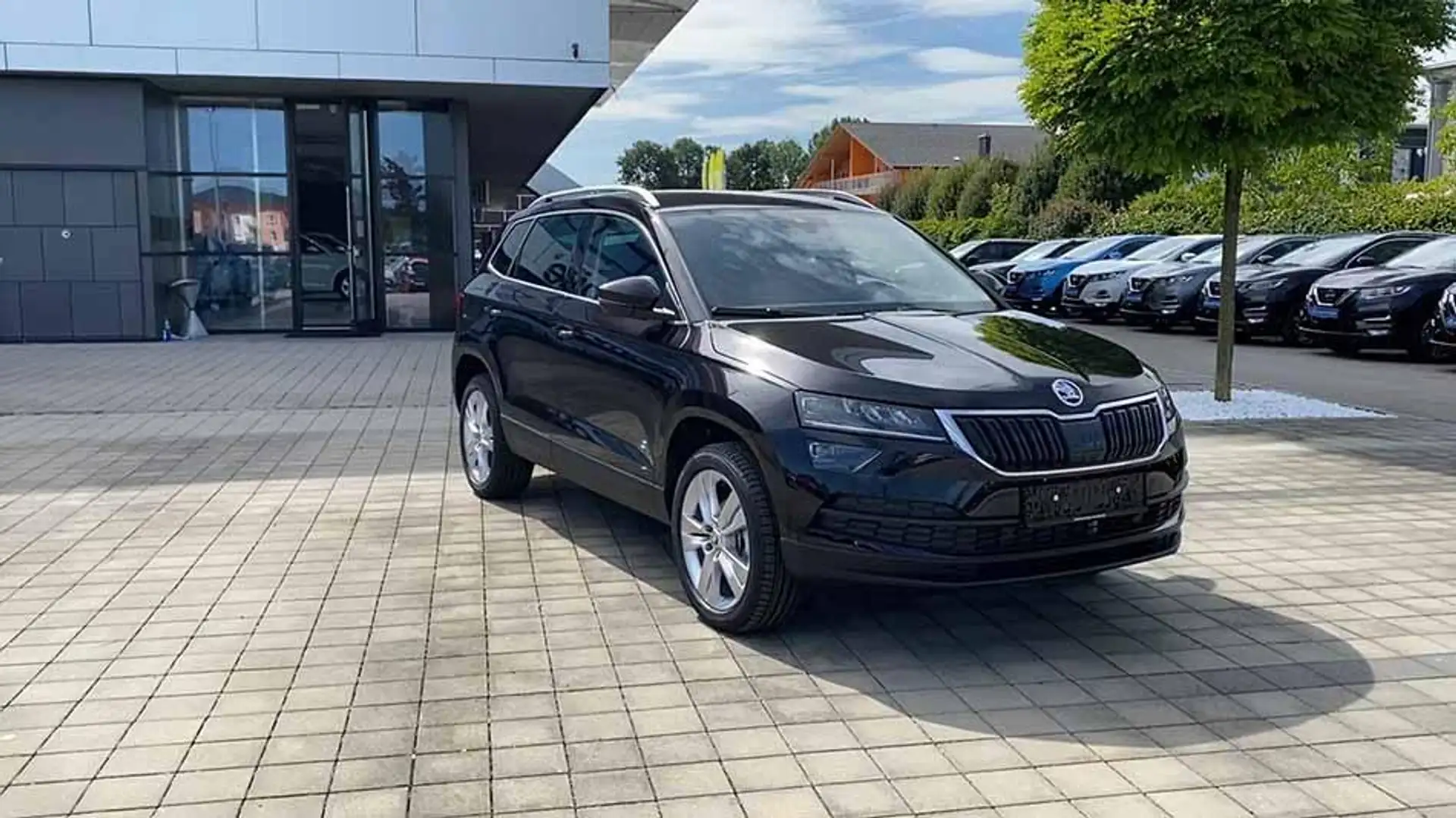 Skoda Karoq Style PREMIUM (D3) 1.5 TSI ACT OPF DSG 150 NAV,... Schwarz - 1