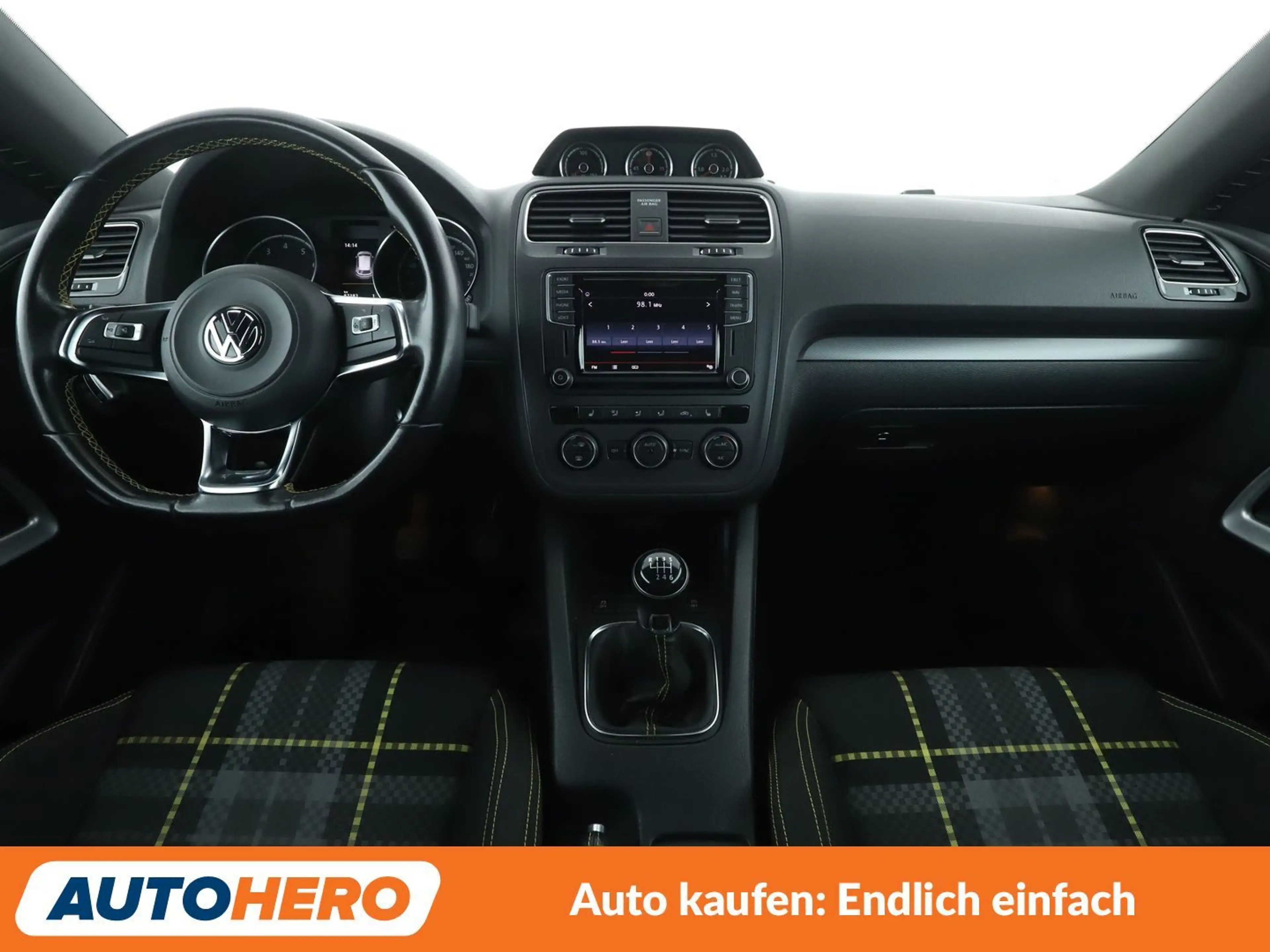 Volkswagen Scirocco 1.4 TSI Club BMT *NAVI*TEMPO*CAM*PDC*SHZ* — photo 12