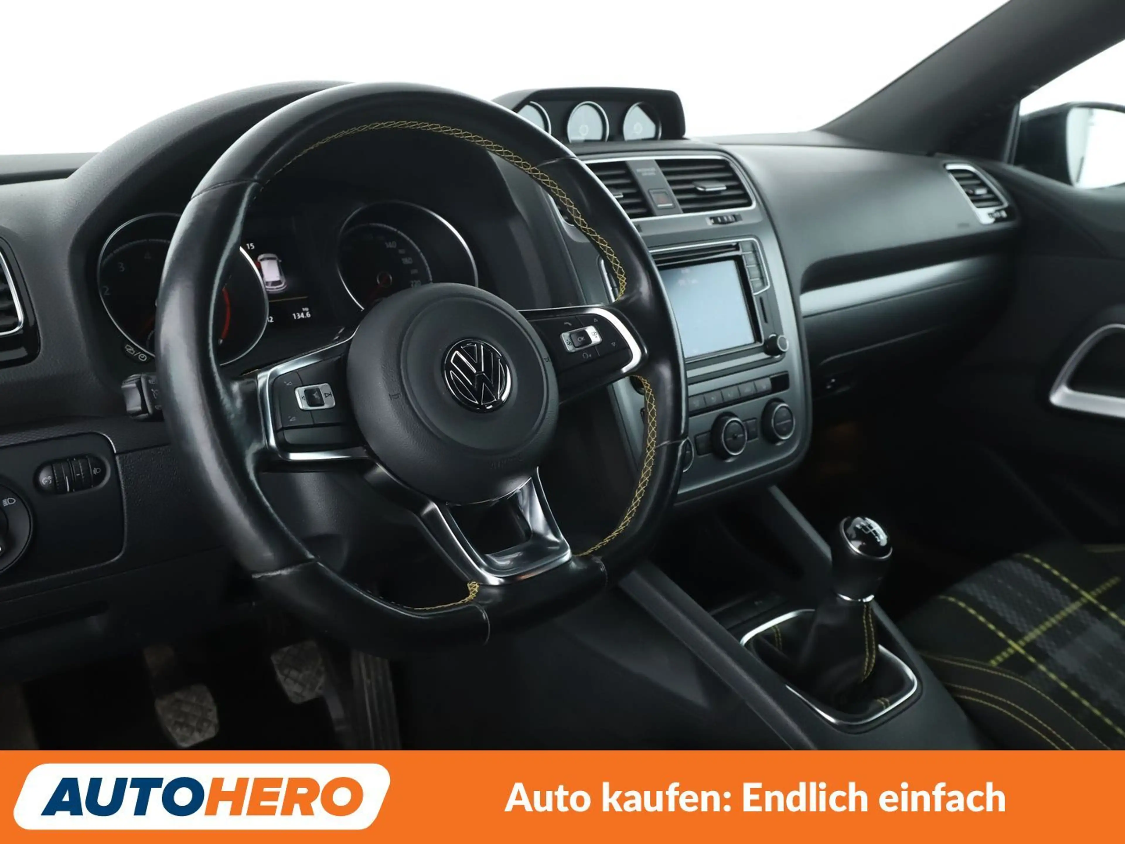 Volkswagen Scirocco 1.4 TSI Club BMT *NAVI*TEMPO*CAM*PDC*SHZ* — photo 11