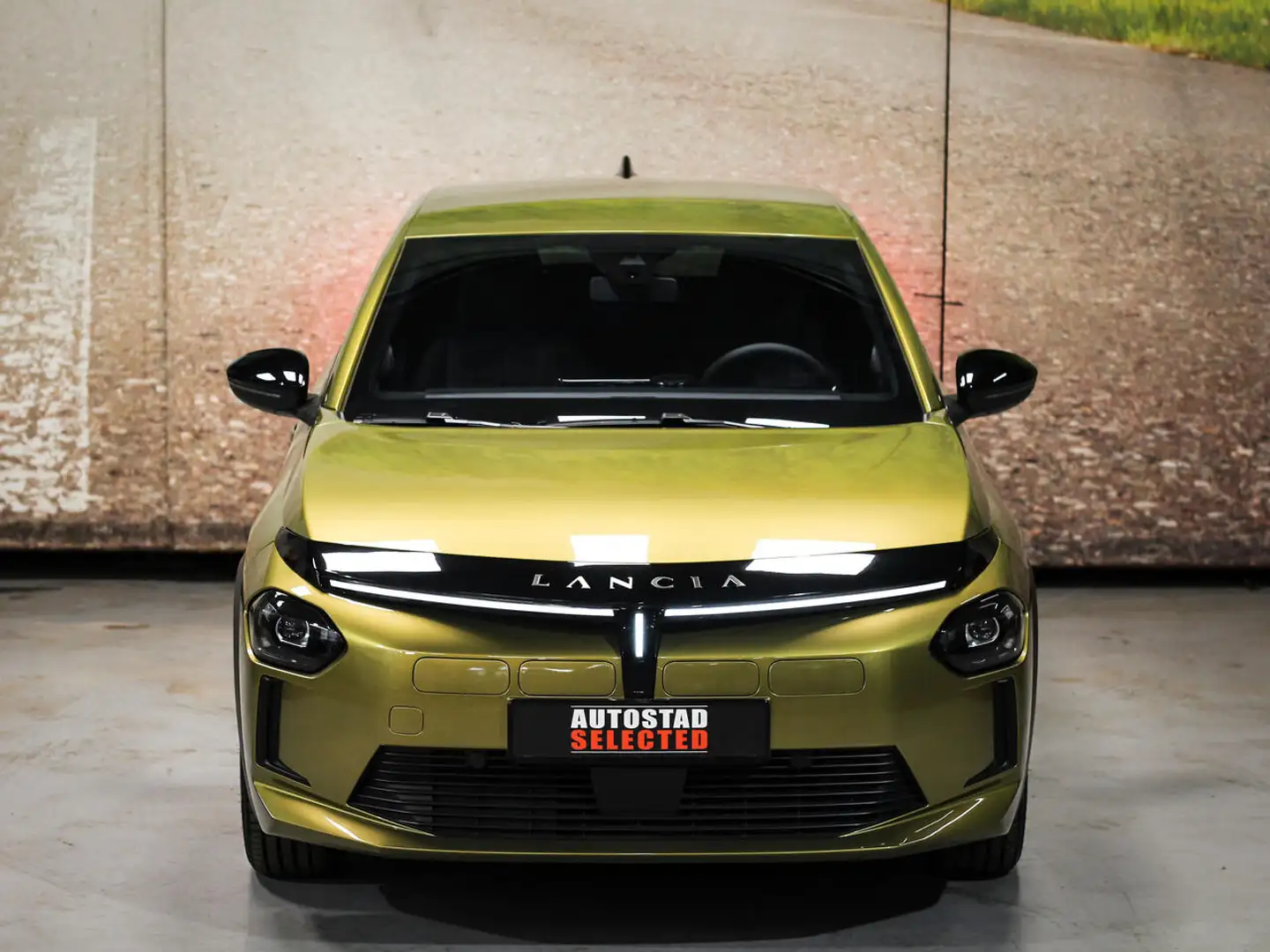 Lancia Ypsilon Elettrica Gold - 1