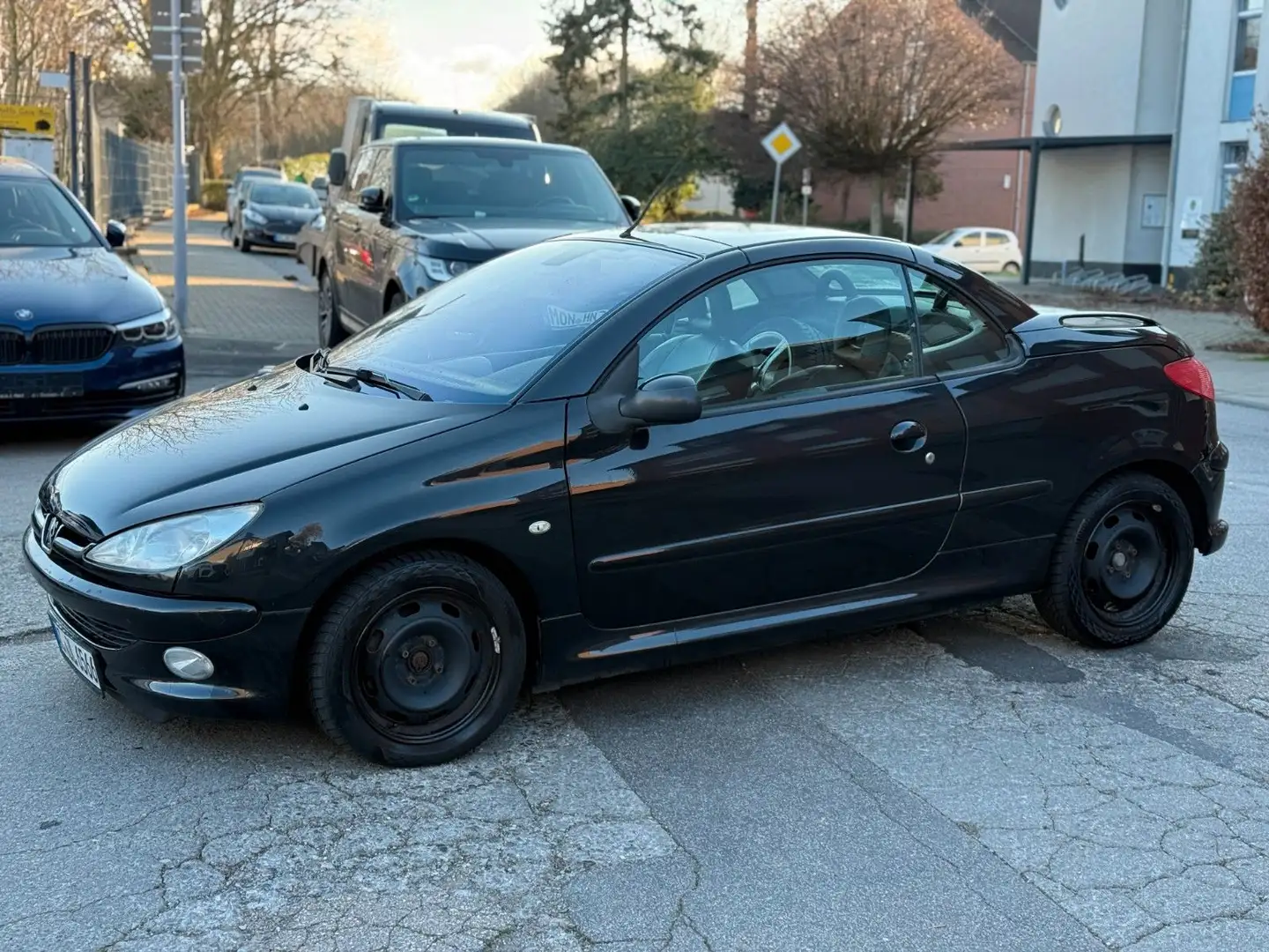 Peugeot 206 Cabriolet CC Automatik* Leder* Sport-Sitze* Schwarz - 1