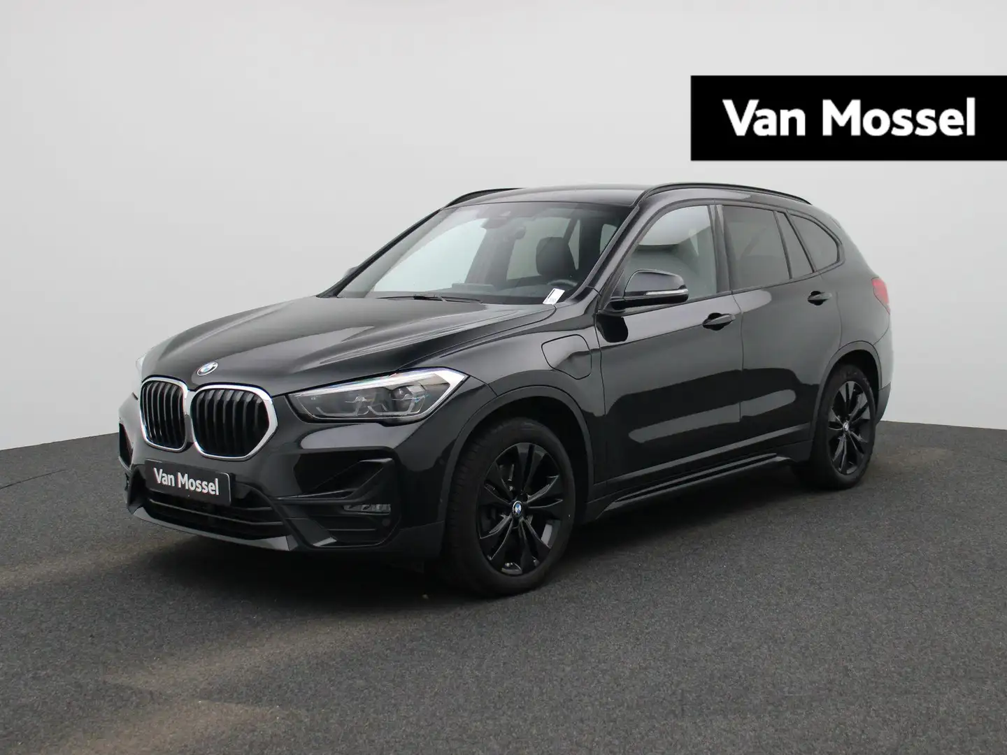 BMW X1 xDrive25e Executive | Lederen Bekleding | Navigati Noir - 1