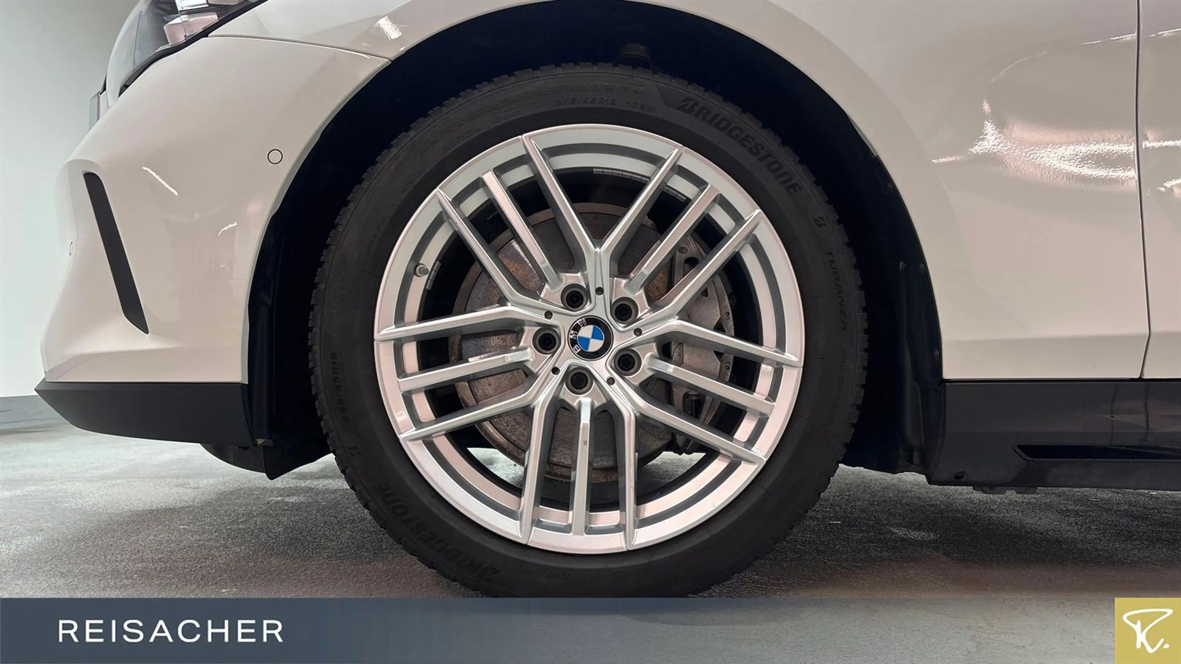 BMW i5 eDrive40 AHK,LCProf,H&K,DrAProf,ParkAs+,Iconi — photo 3