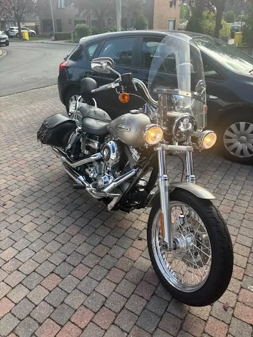 Harley-Davidson Dyna Super Glide FXCD Srebrny - 2
