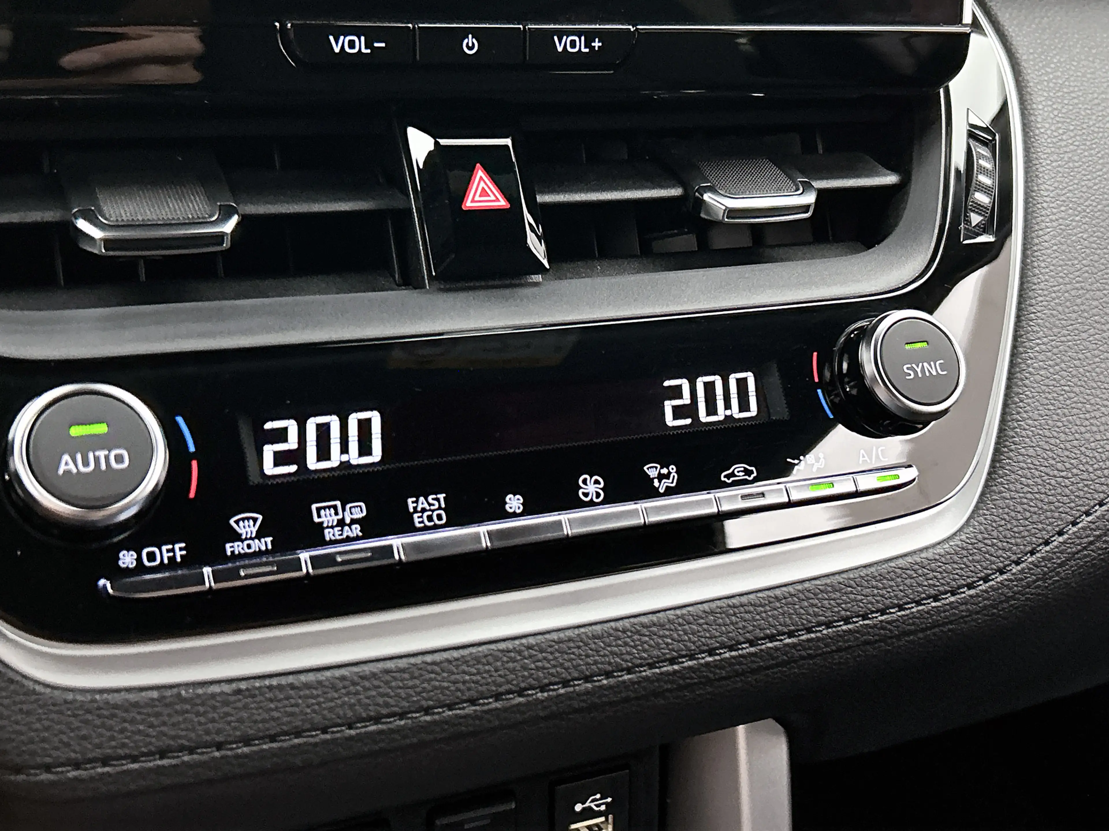 Toyota Corolla Cross 2.0 High Power Hybrid First Edition | Stoel en stu — photo 10