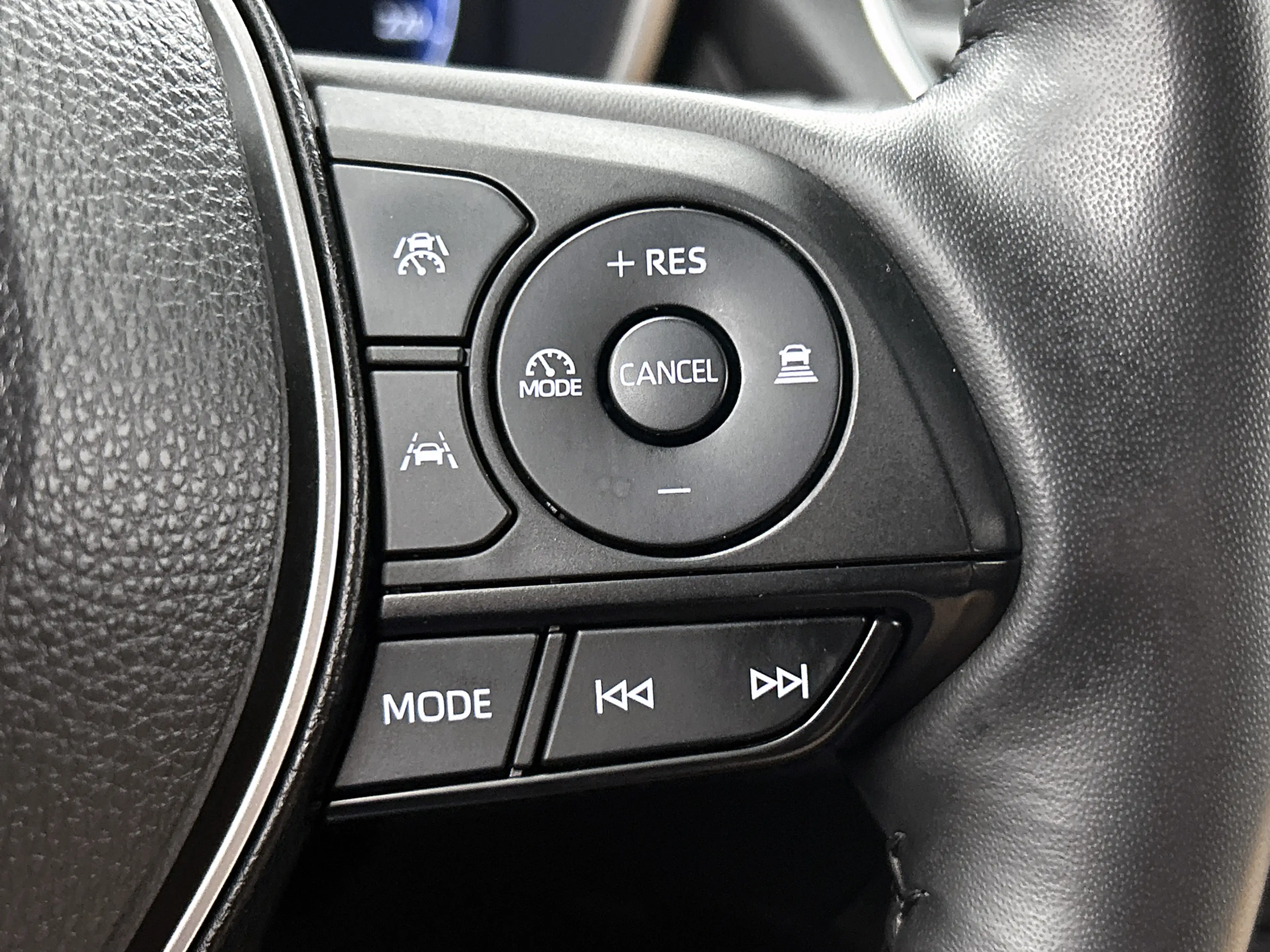 Toyota Corolla Cross 2.0 High Power Hybrid First Edition | Stoel en stu — photo 15