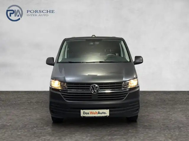 Volkswagen Transporter view 2