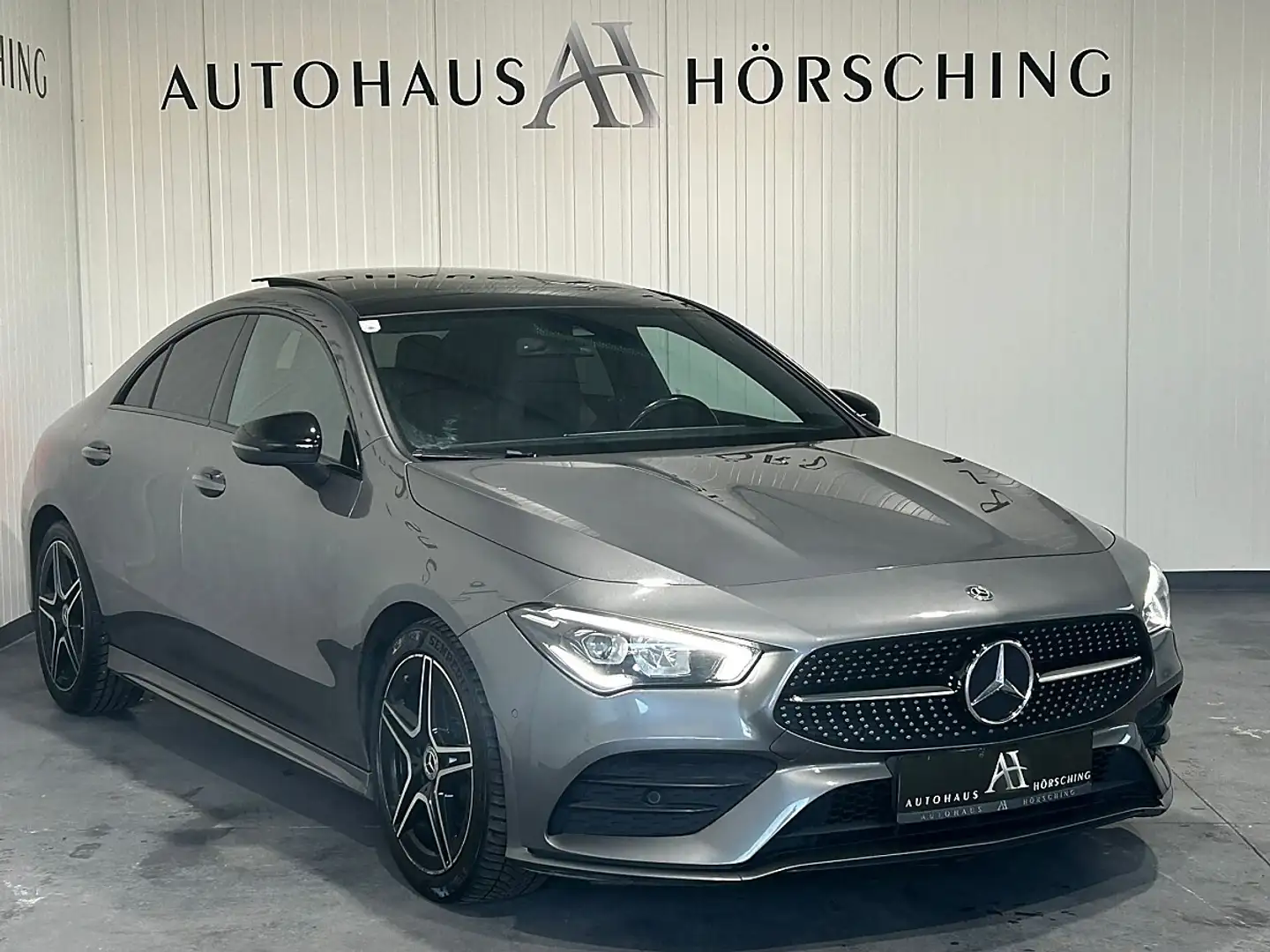 Mercedes-Benz CLA 180 d // AMG-PAKET // PANO // SPORTSITZE // Grau - 1