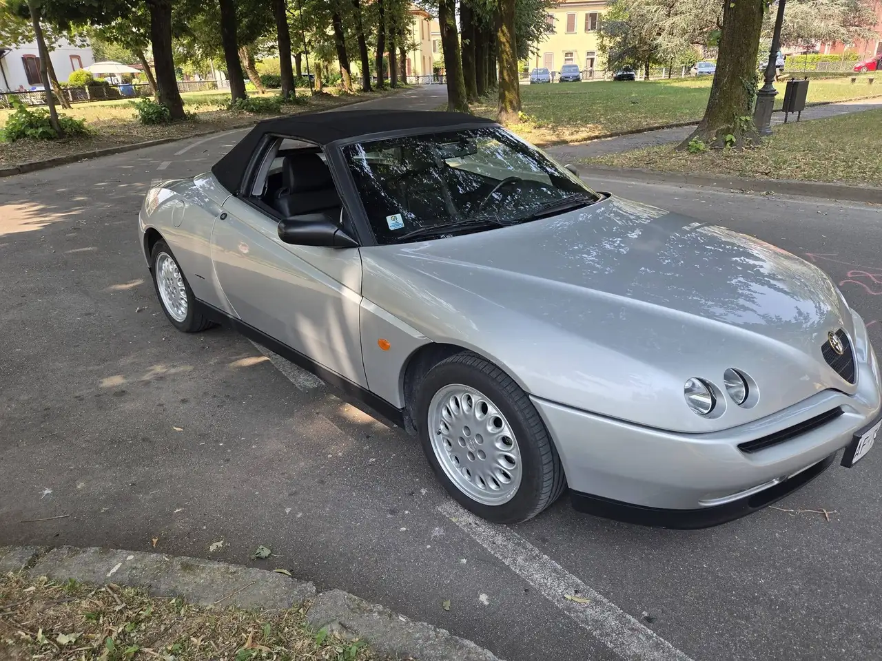 Alfa Romeo GTV spider 2.0i 16V Twin Spark, foto 2
