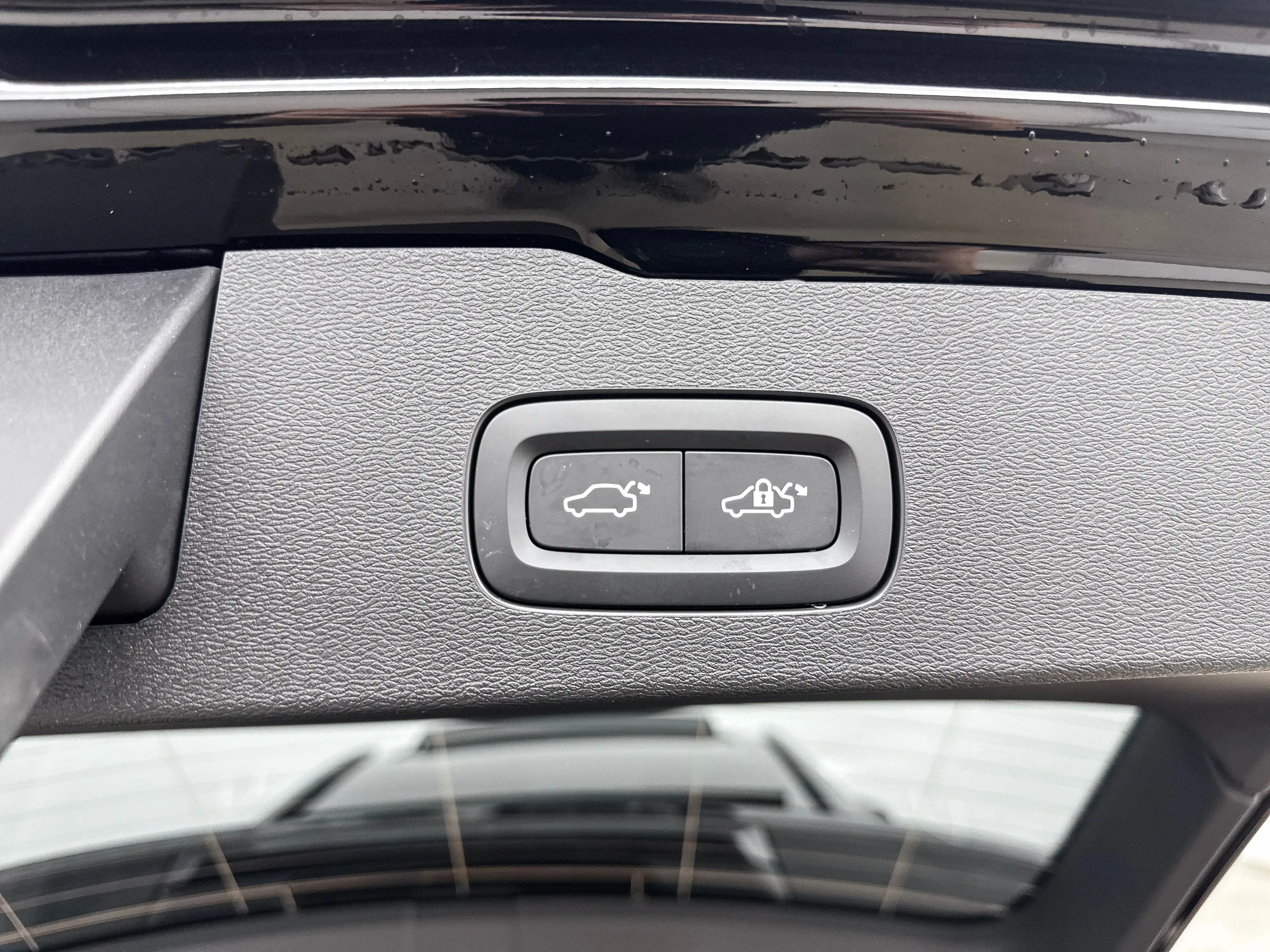 Volvo V60 T8 Recharge Plus Dark | 18" | Panoramadak | Head-U — photo 19