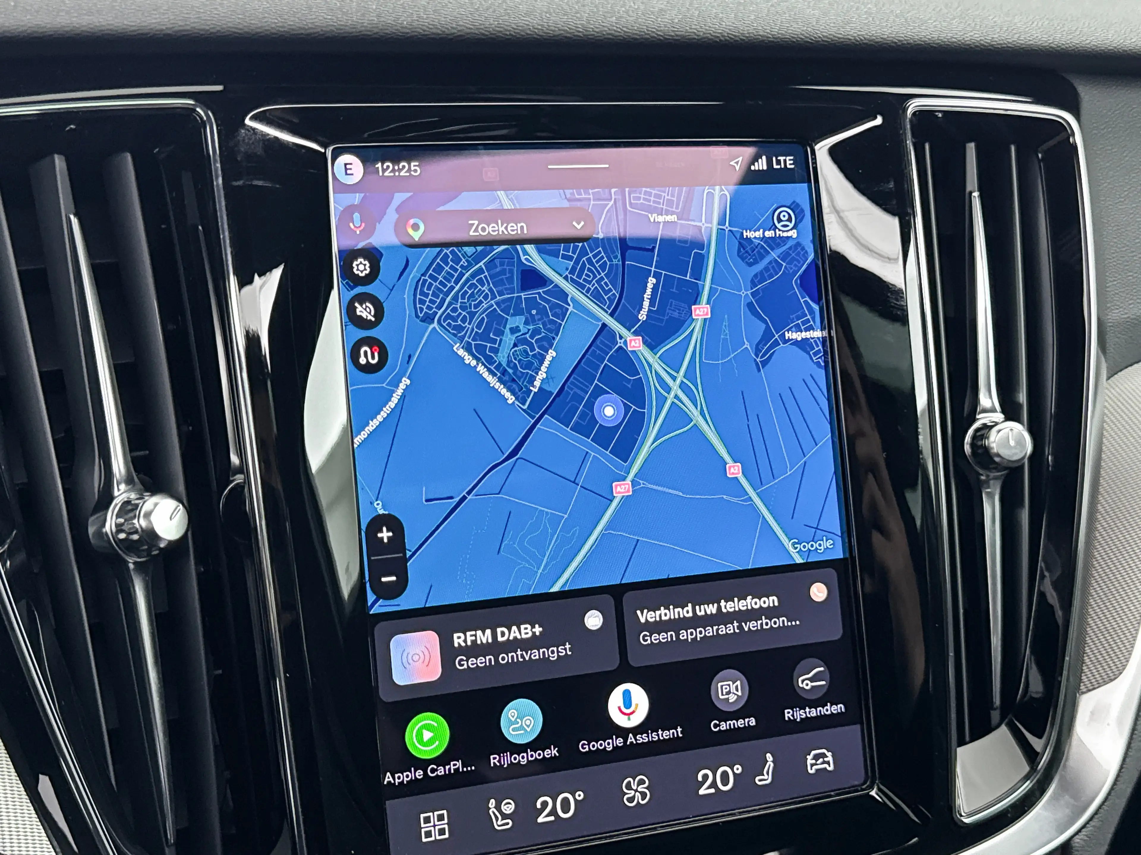 Volvo V60 T8 Recharge Plus Dark | 18" | Panoramadak | Head-U — photo 12
