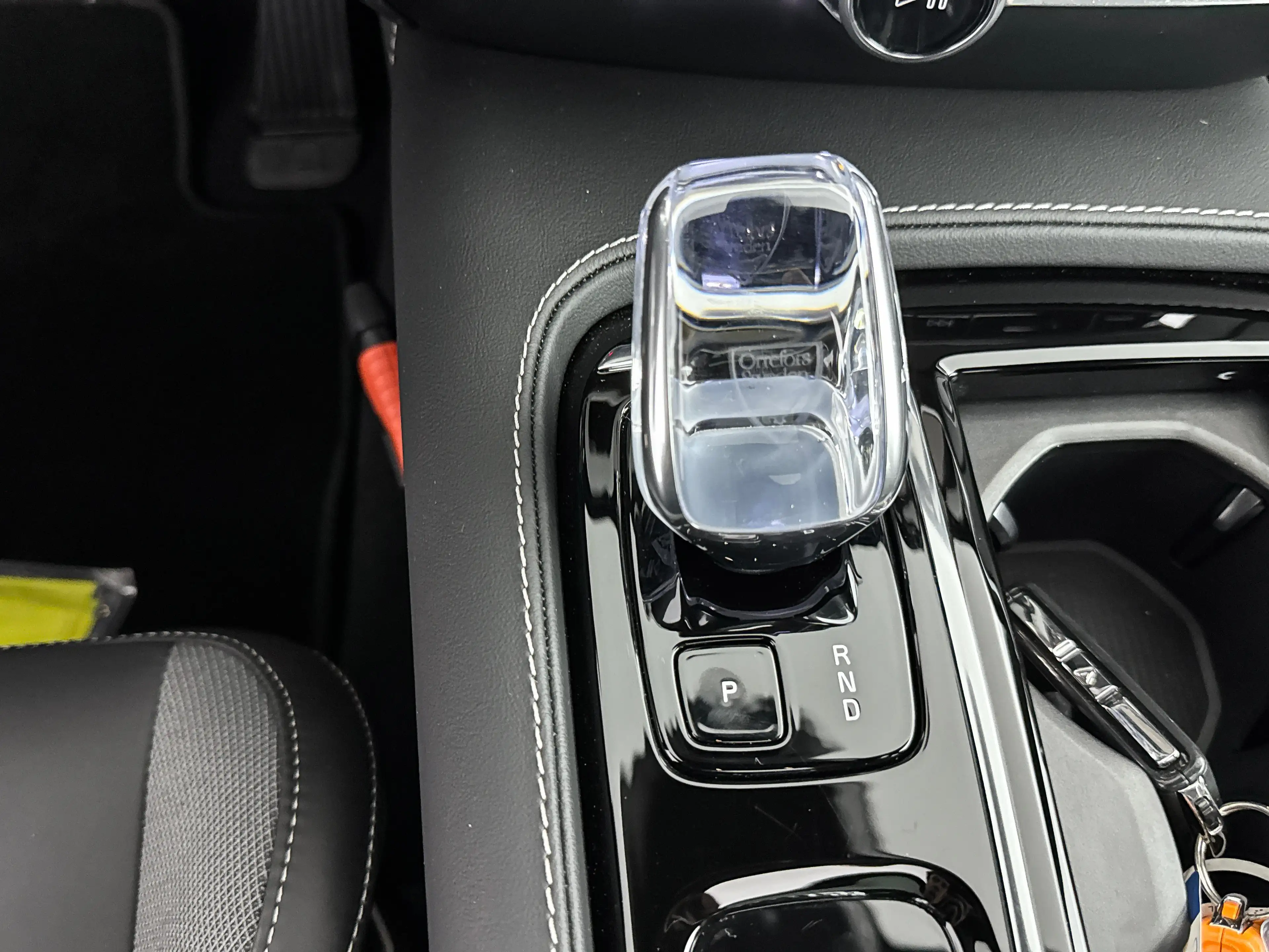 Volvo V60 T8 Recharge Plus Dark | 18" | Panoramadak | Head-U — photo 16