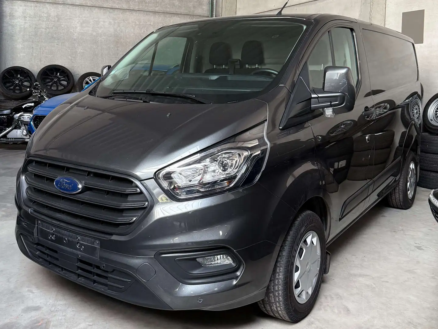 Ford Transit Custom Transit Custom L2H1 Like New ** 43000 km ** Gris - 1