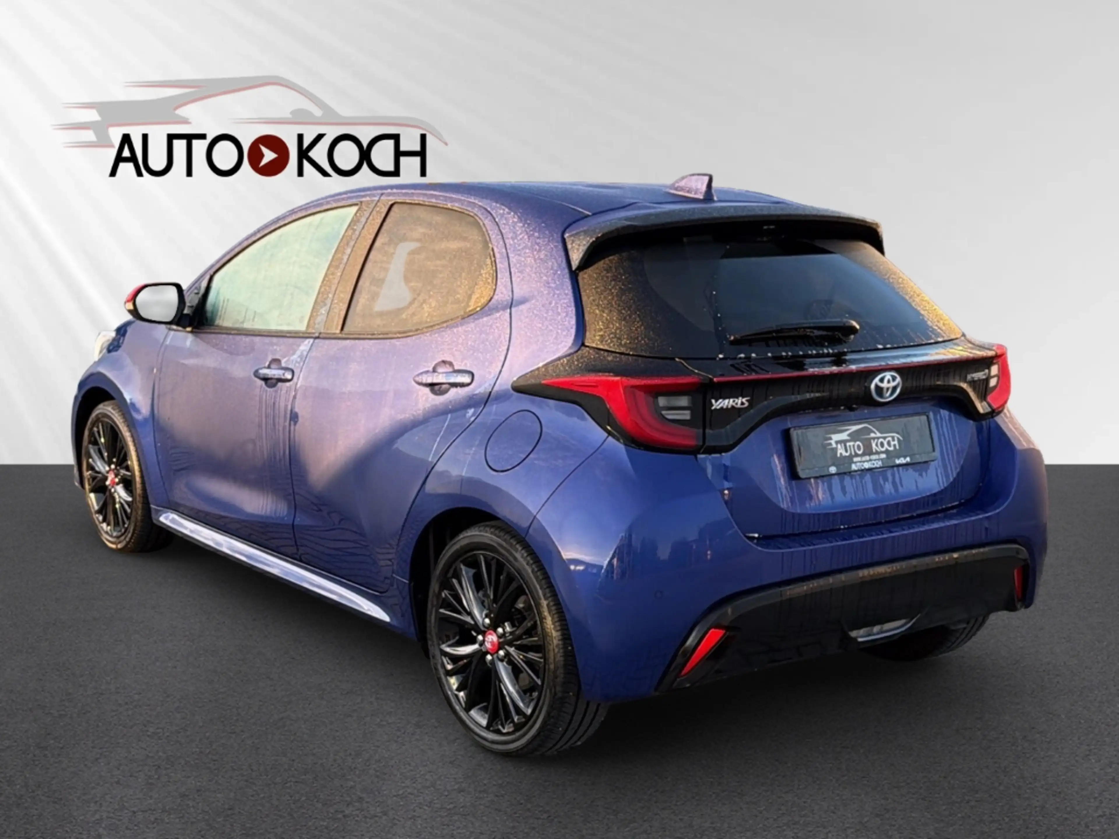 Toyota Yaris Hybrid Tokyo Pop-Out HUD Navi Digitales Cockpit So — photo 4