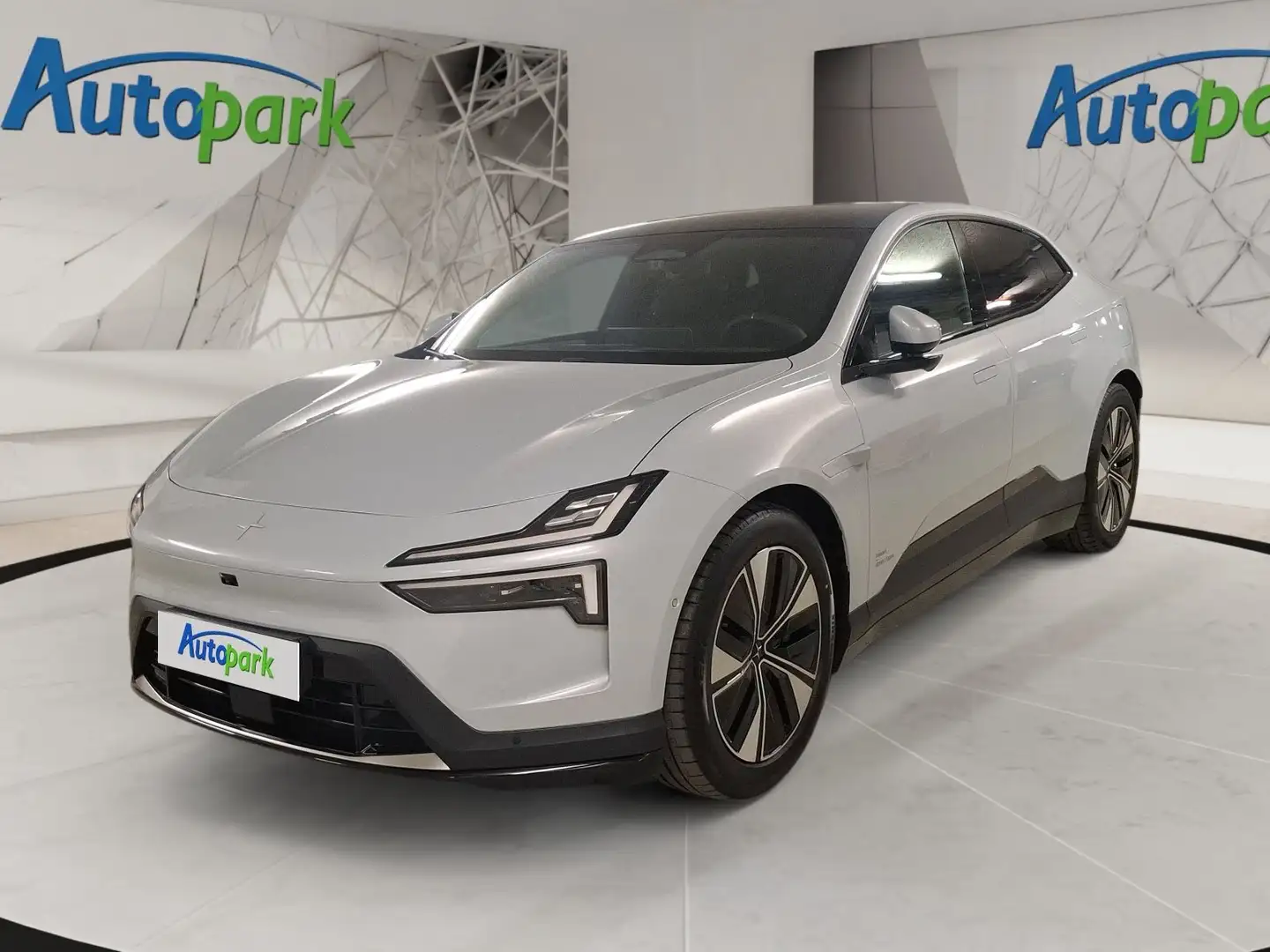 Polestar 4 Polestar 4 Long Range Single Silber - 1