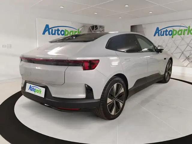 Polestar 4 Polestar 4 Long Range Single Ansicht 8