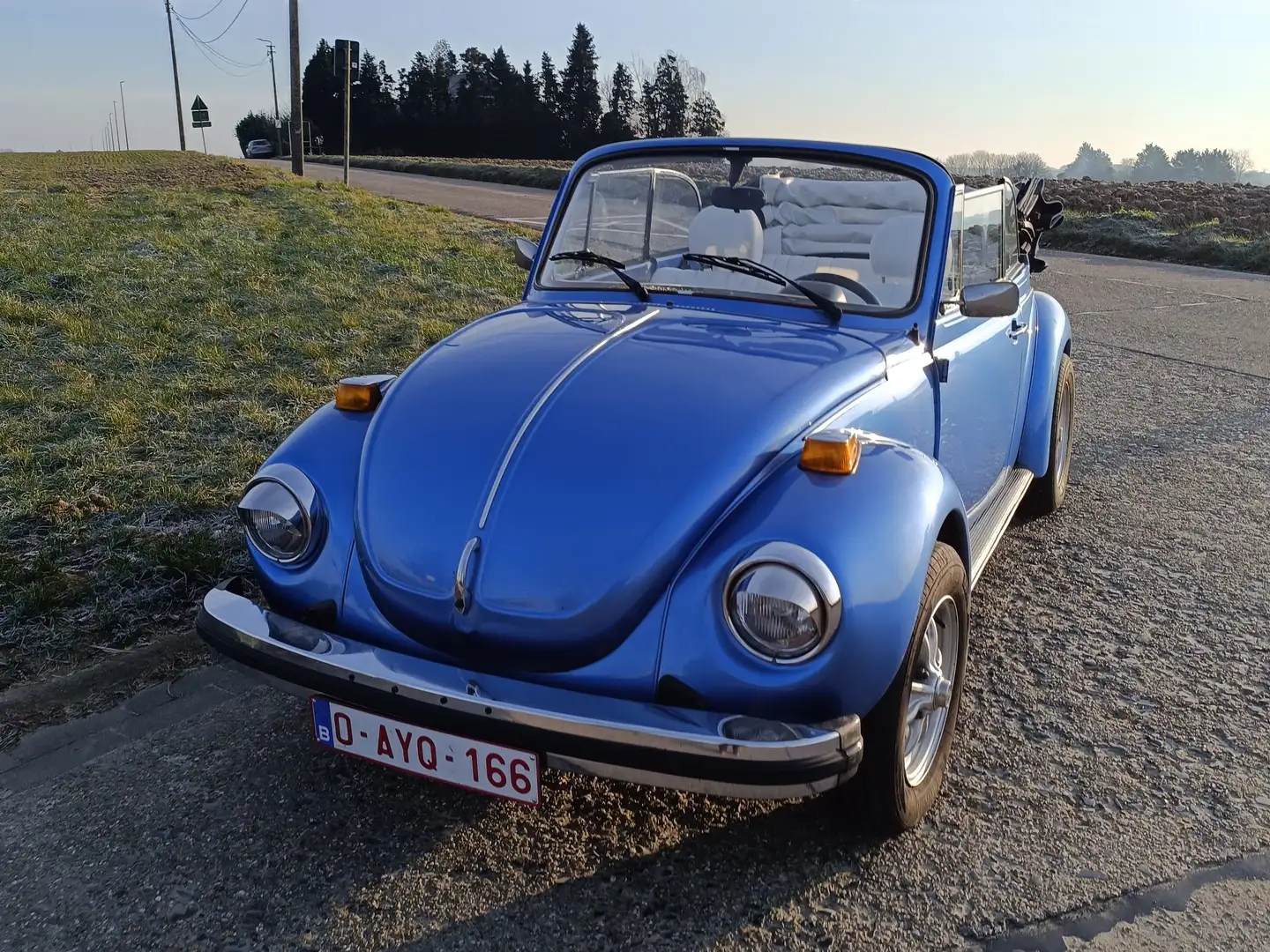Volkswagen Coccinelle 1303 S cabriolet Mavi - 1