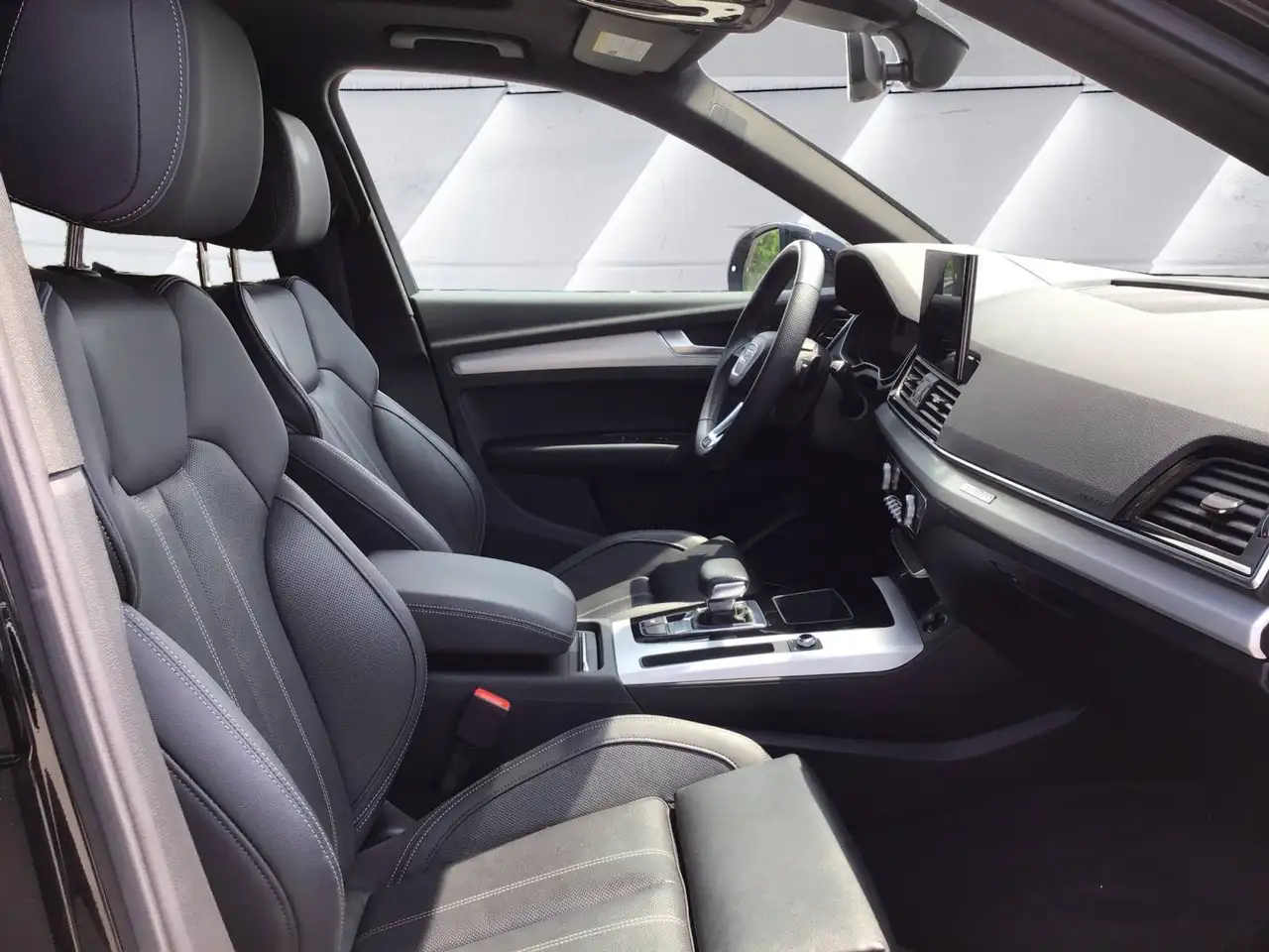 Audi Q5 снимка Audi Q5