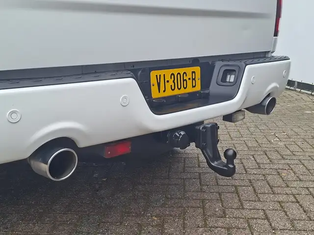 Dodge Ram view 4