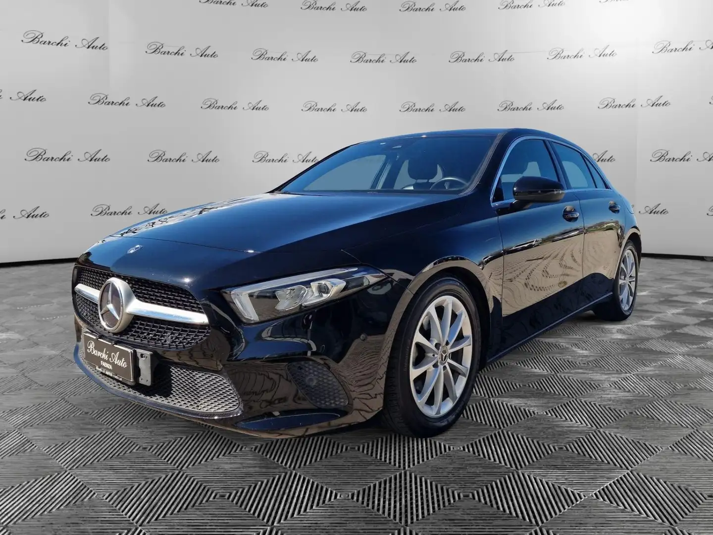 Mercedes-Benz A 200 A 200 d Automatic Sport Schwarz - 2