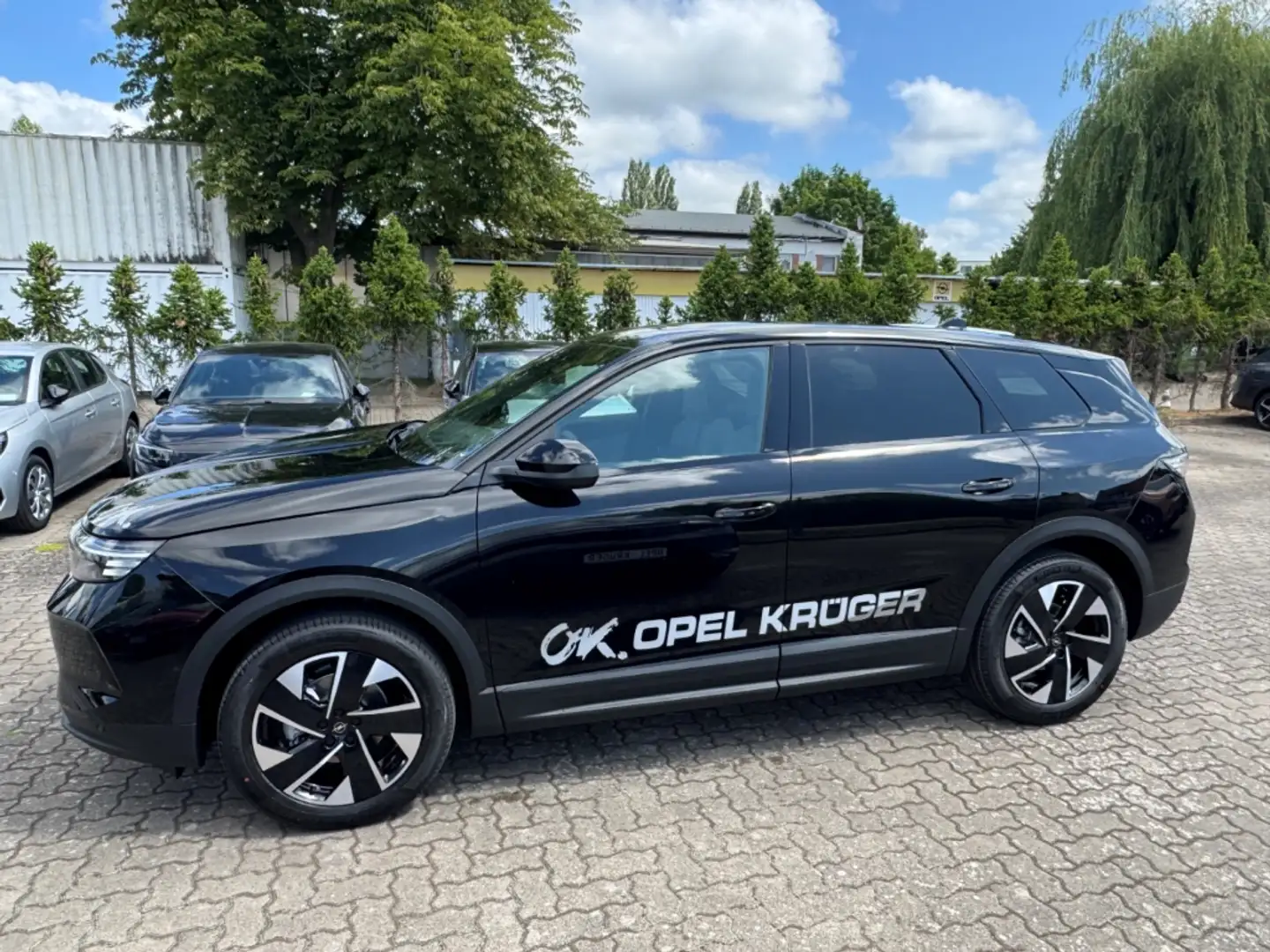 Opel Grandland 1.2 GS in Top Ausstattung Schwarz - 2