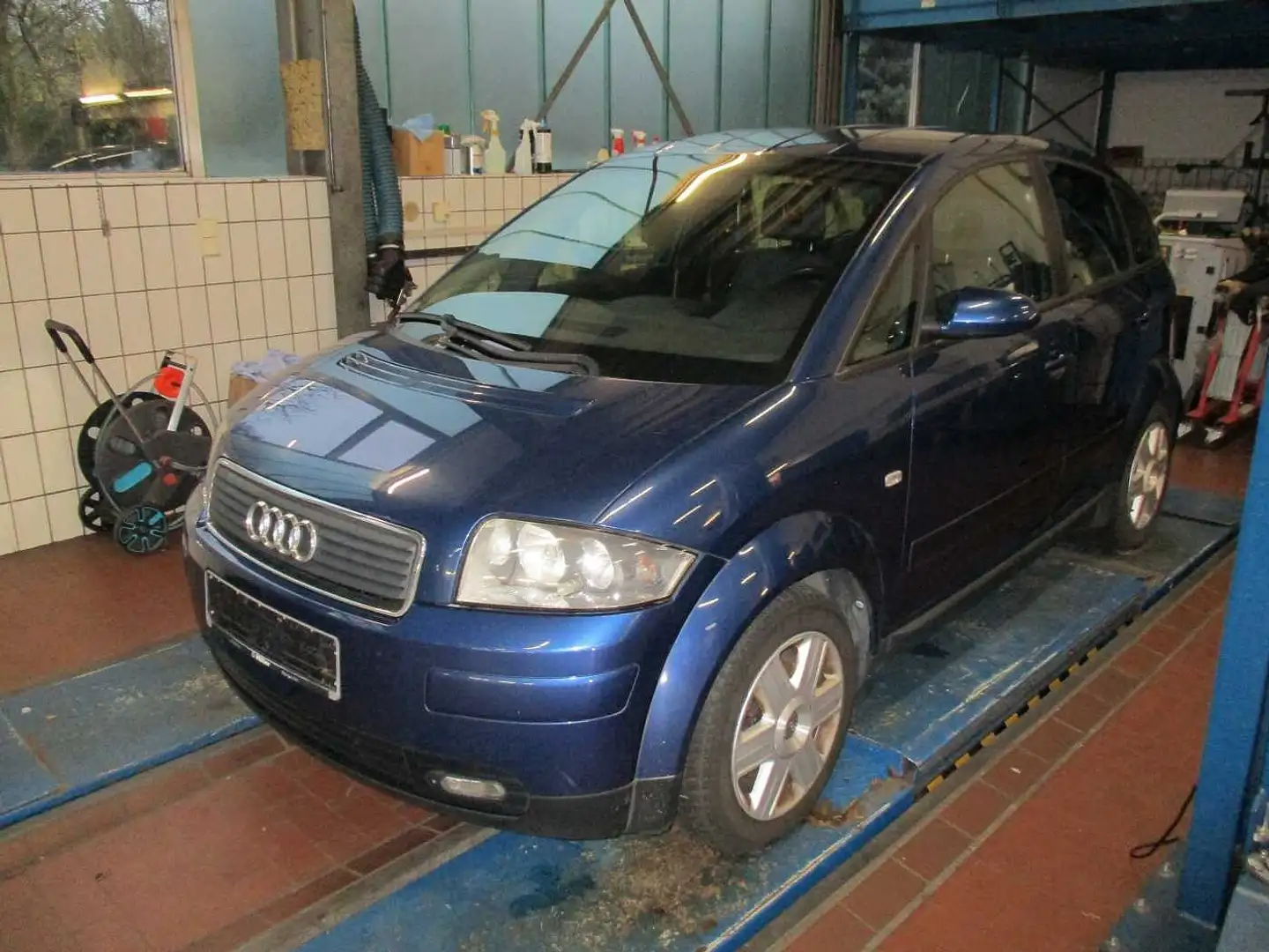 Audi A2 1.4 Blau - 1