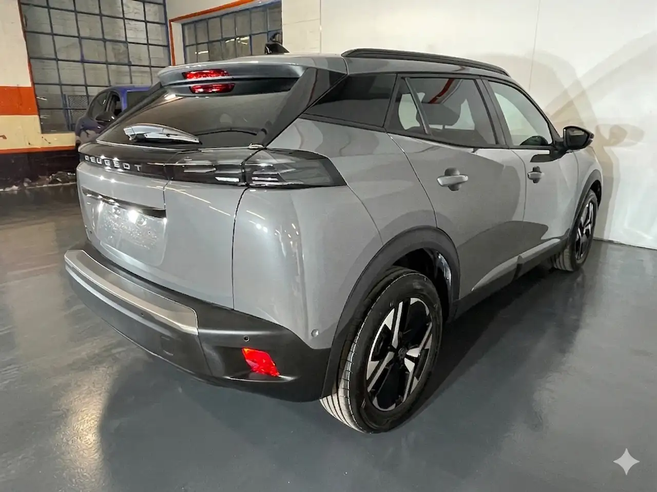 Peugeot 2008 1.2 100cv Allure+ Key Less+ Navi + Camera Ant&Post 4