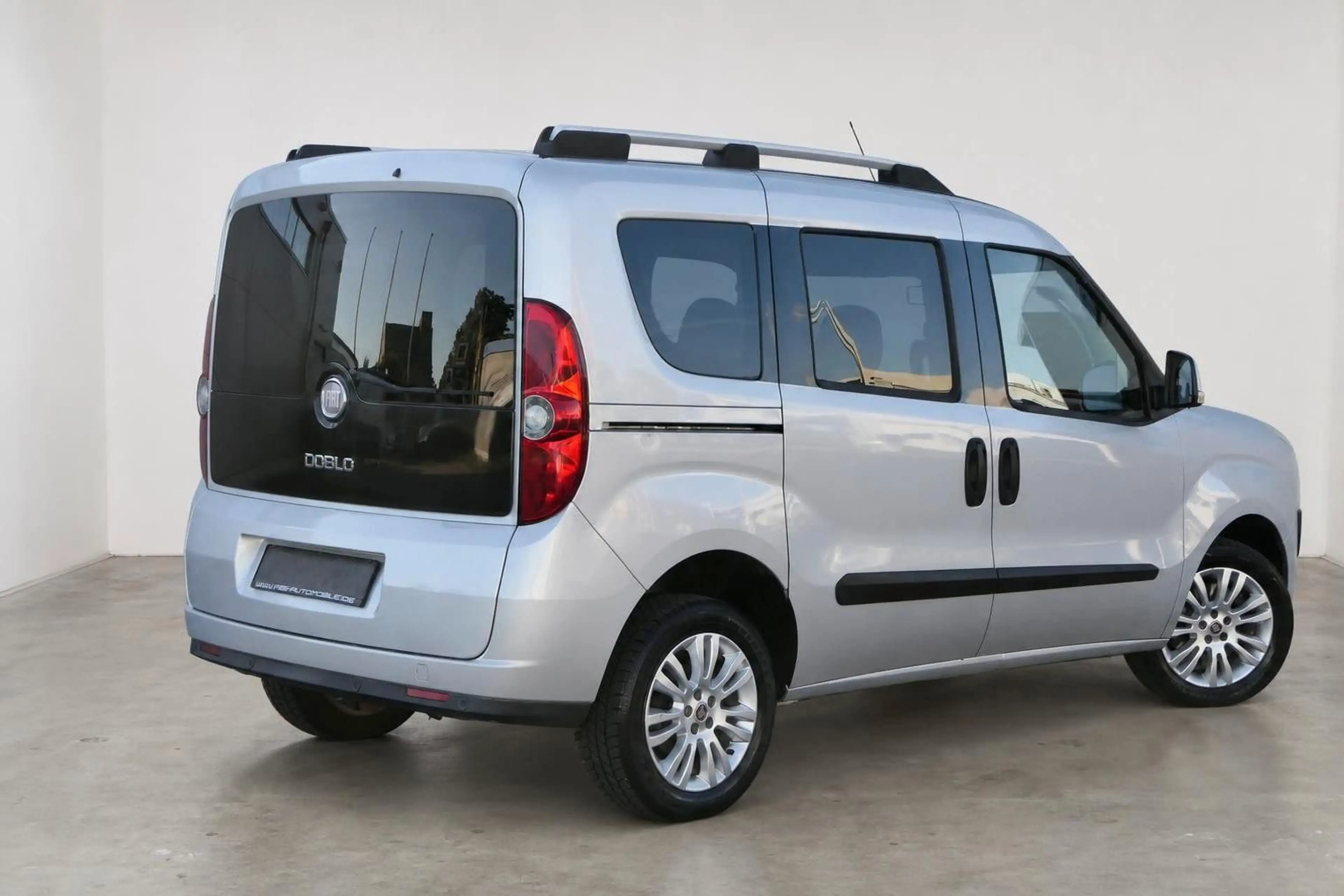 Fiat Doblo Doblò 1.4 Emotion*Sitzheizung*Klimaautomatik*PDC — photo 8