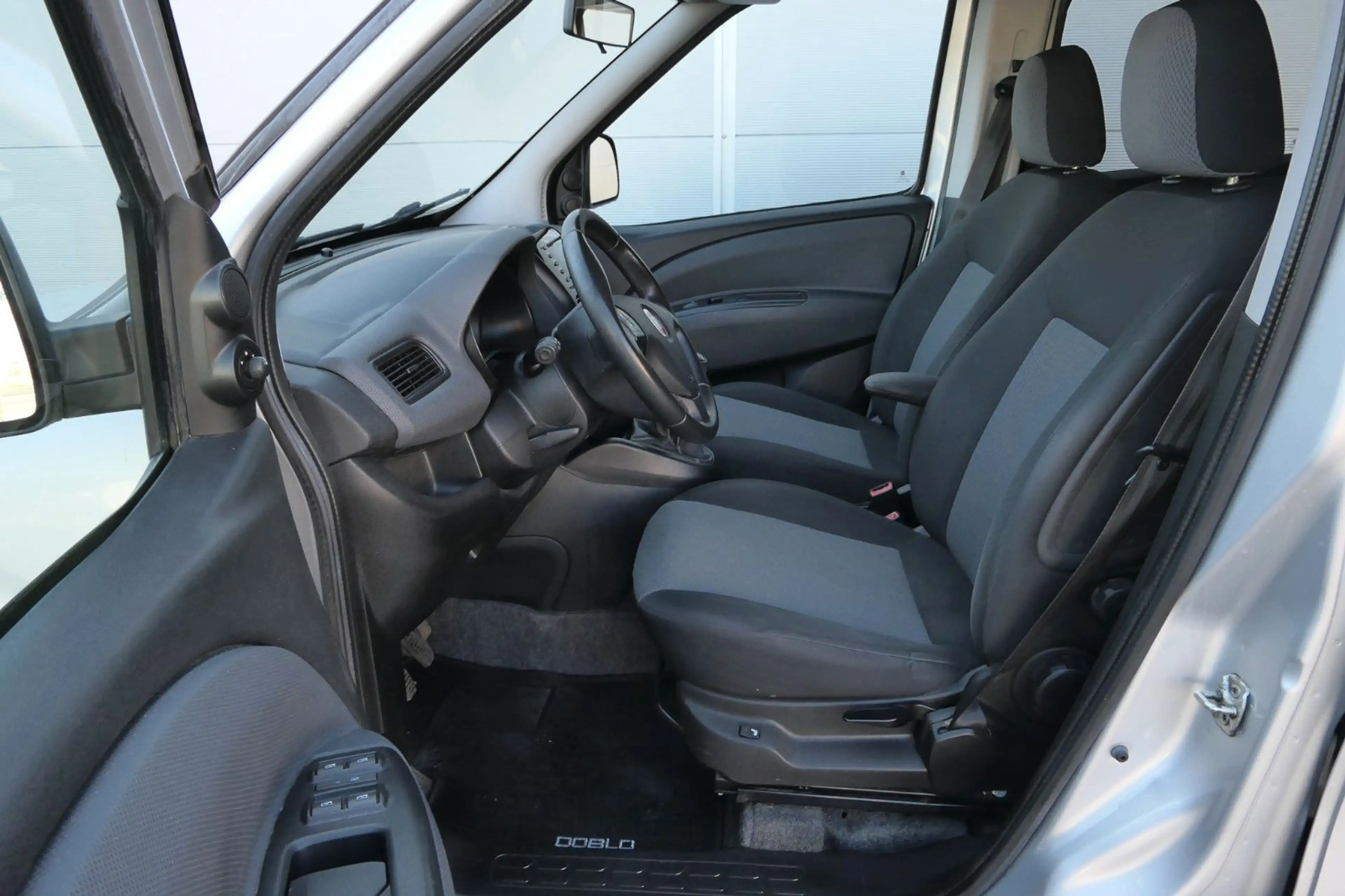 Fiat Doblo Doblò 1.4 Emotion*Sitzheizung*Klimaautomatik*PDC — photo 13
