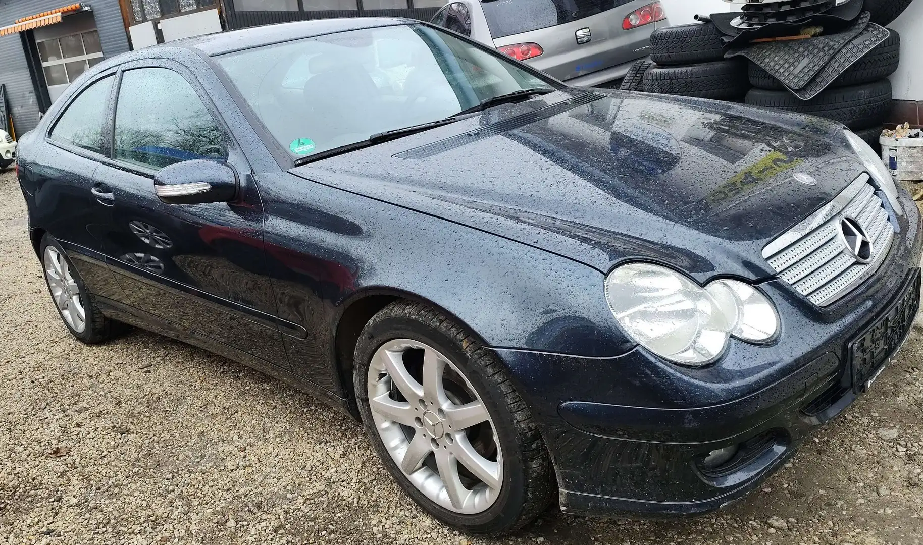 Mercedes-Benz C 180 C-Klasse Sportcoupe  ( TÜV & Inspektion Neu) Blau - 2