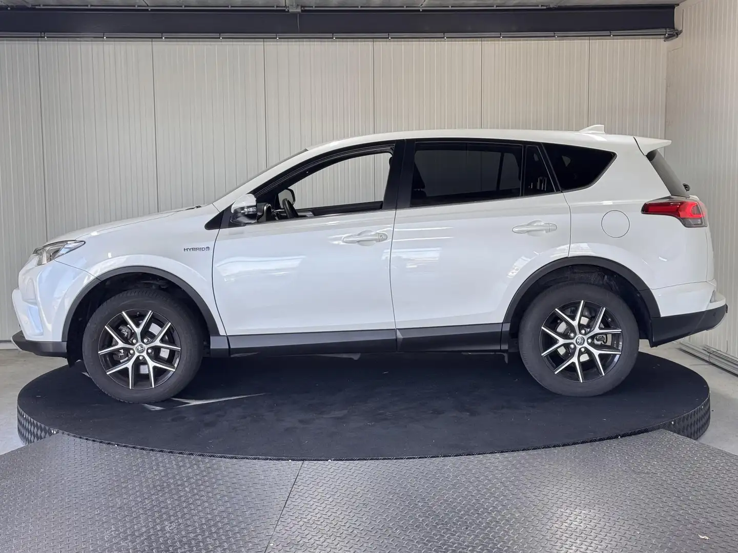 Toyota RAV 4 2.5 Hybrid Dynamic Sport Navi Cruise PDC Trekhaak Weiß - 2
