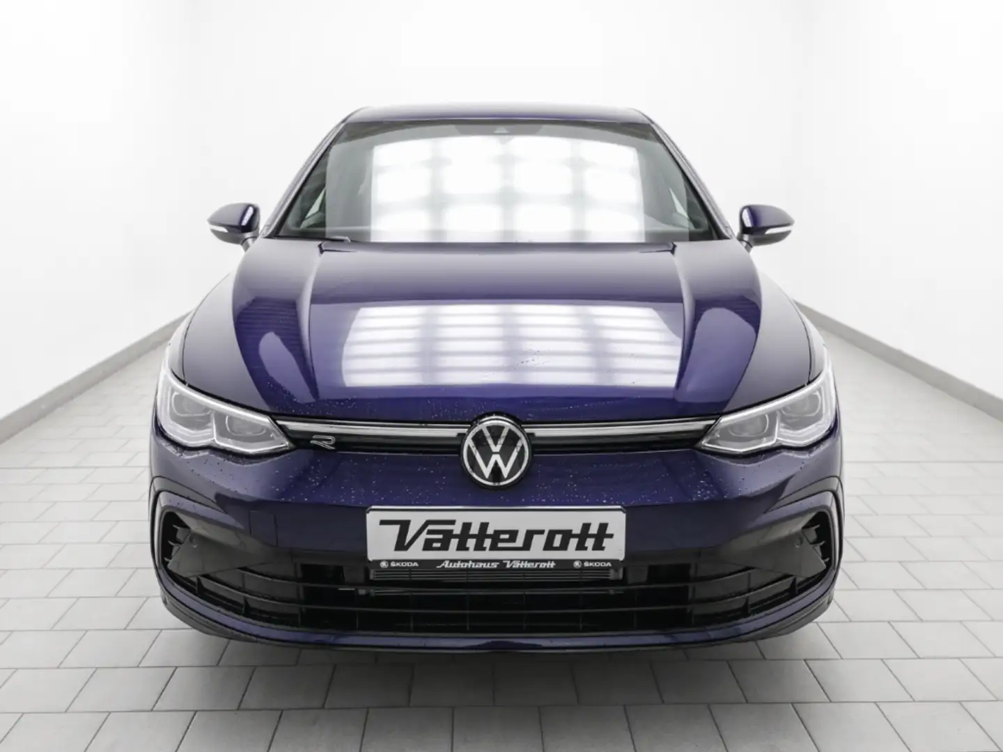 Volkswagen Golf VIII 1.5 eTSI DSG R-Line LED Navi Kamera Blauw - 2