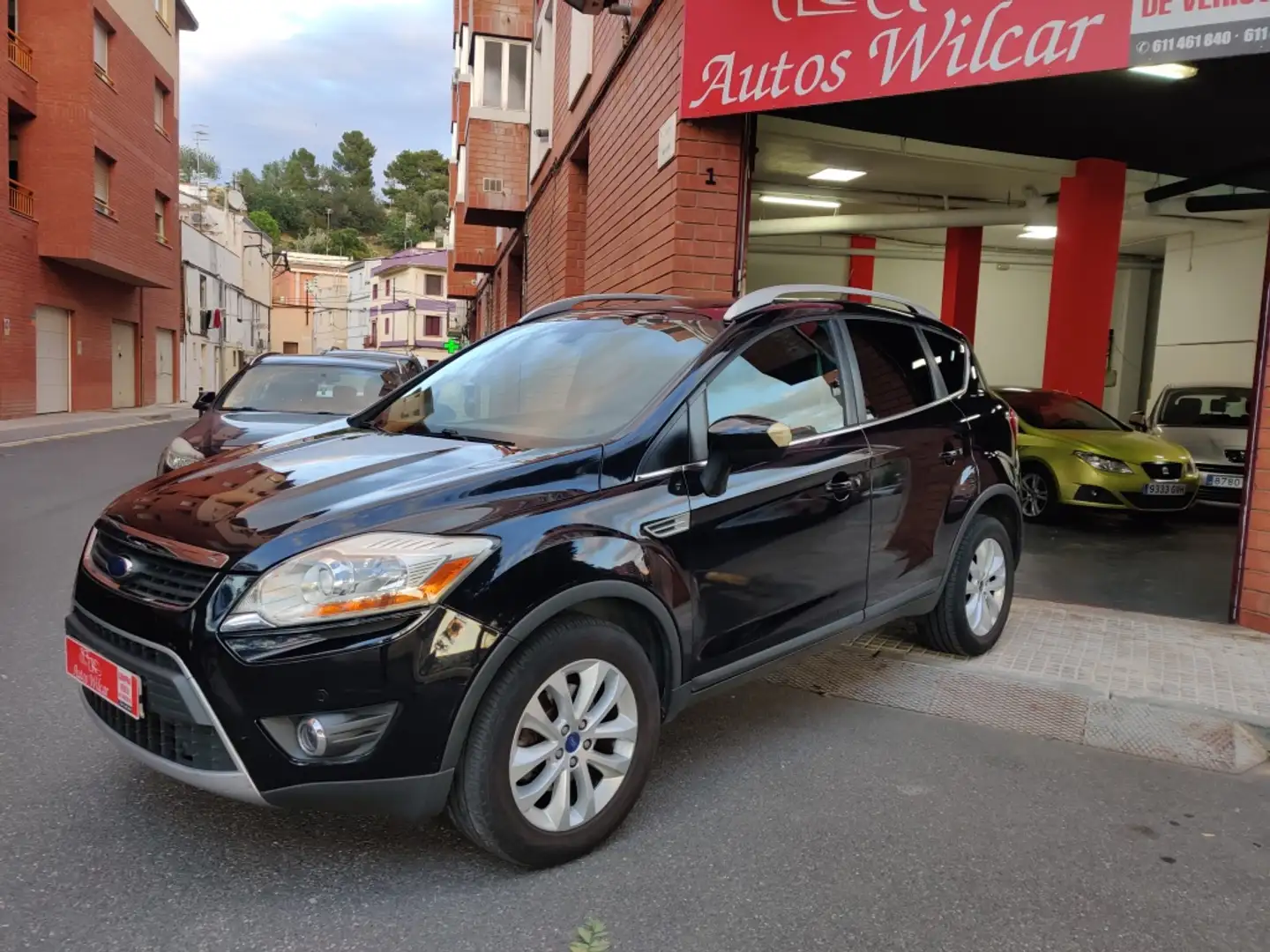 Ford Kuga 2.0TDCI Titanium 4WD Negro - 2