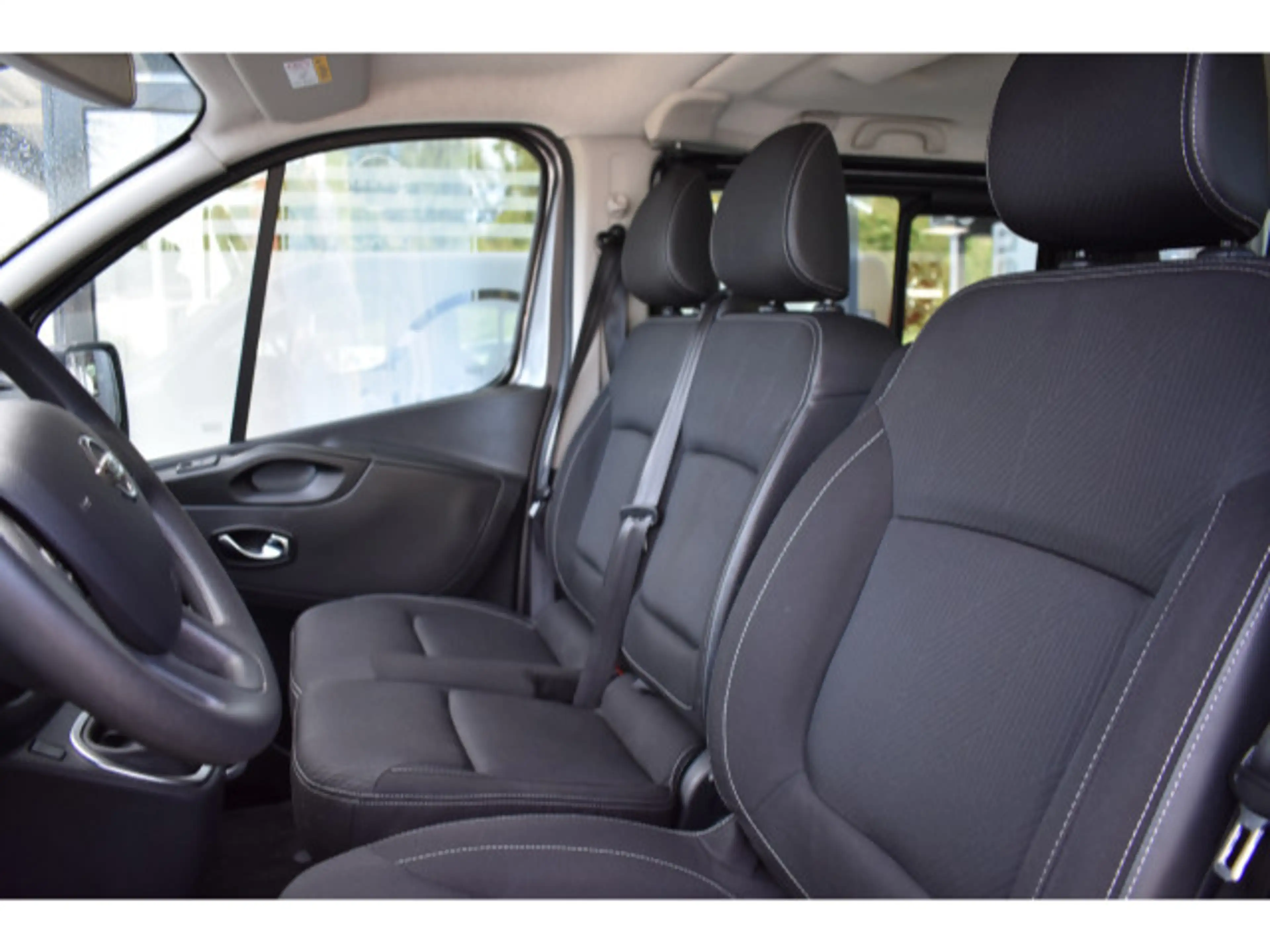 Nissan NV300 Kombi L2H1 2,9t PREMIUM 6MT 16" GJR Navi E — photo 10
