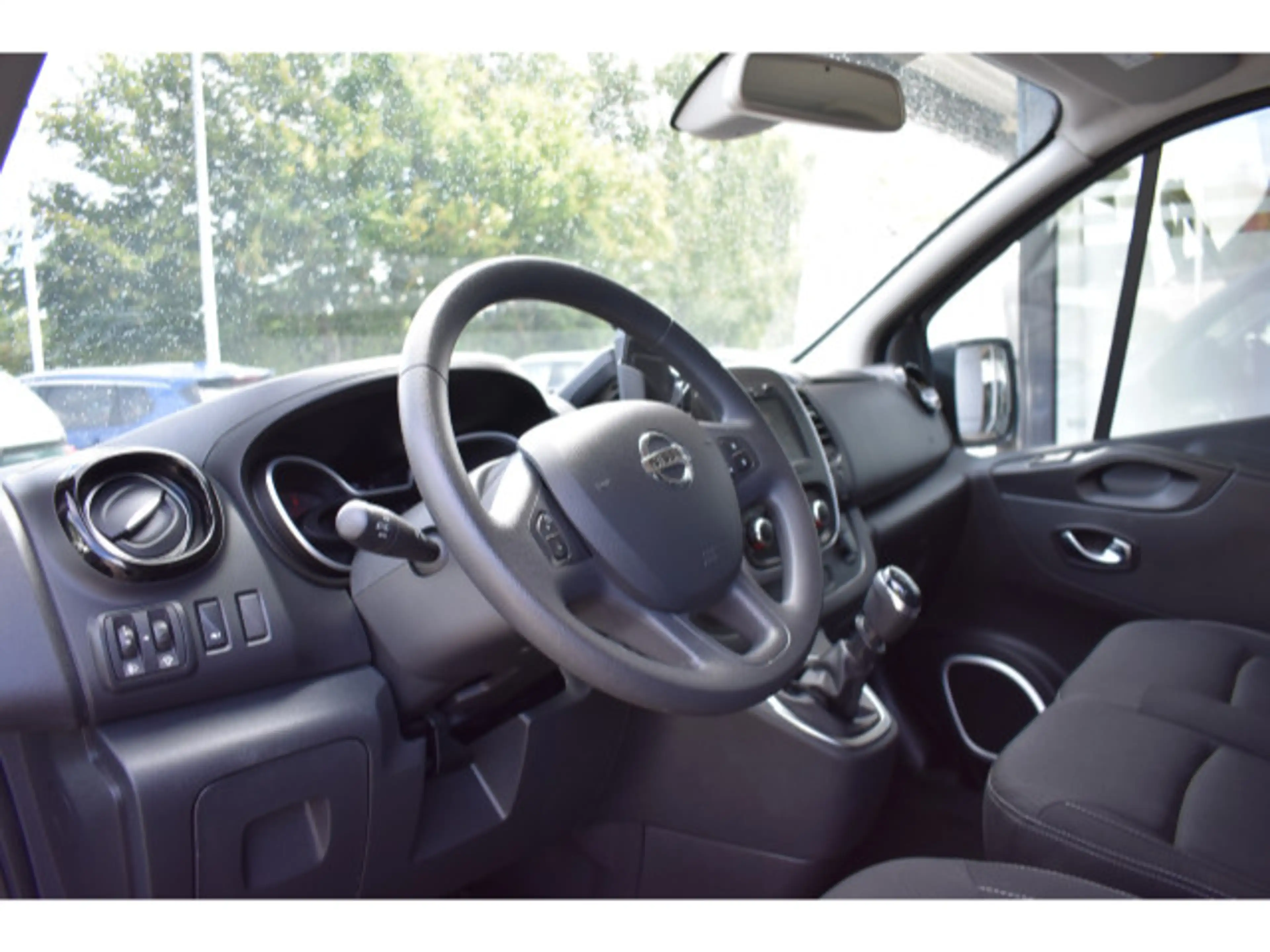 Nissan NV300 Kombi L2H1 2,9t PREMIUM 6MT 16" GJR Navi E — photo 9