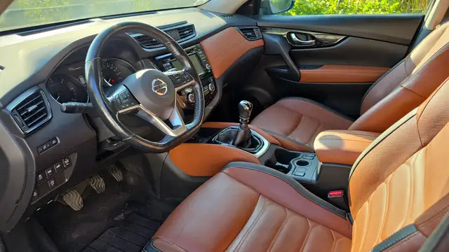 Nissan X-Trail view 8