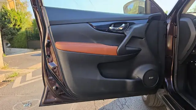 Nissan X-Trail view 7