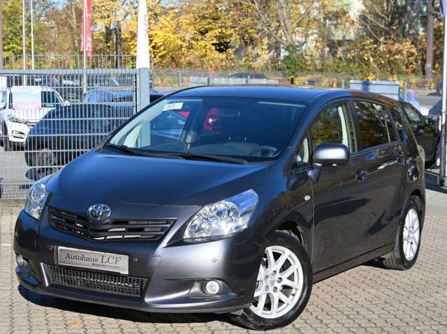 Toyota Verso 1.8 Travel NAVI AHK PDC KAMERA