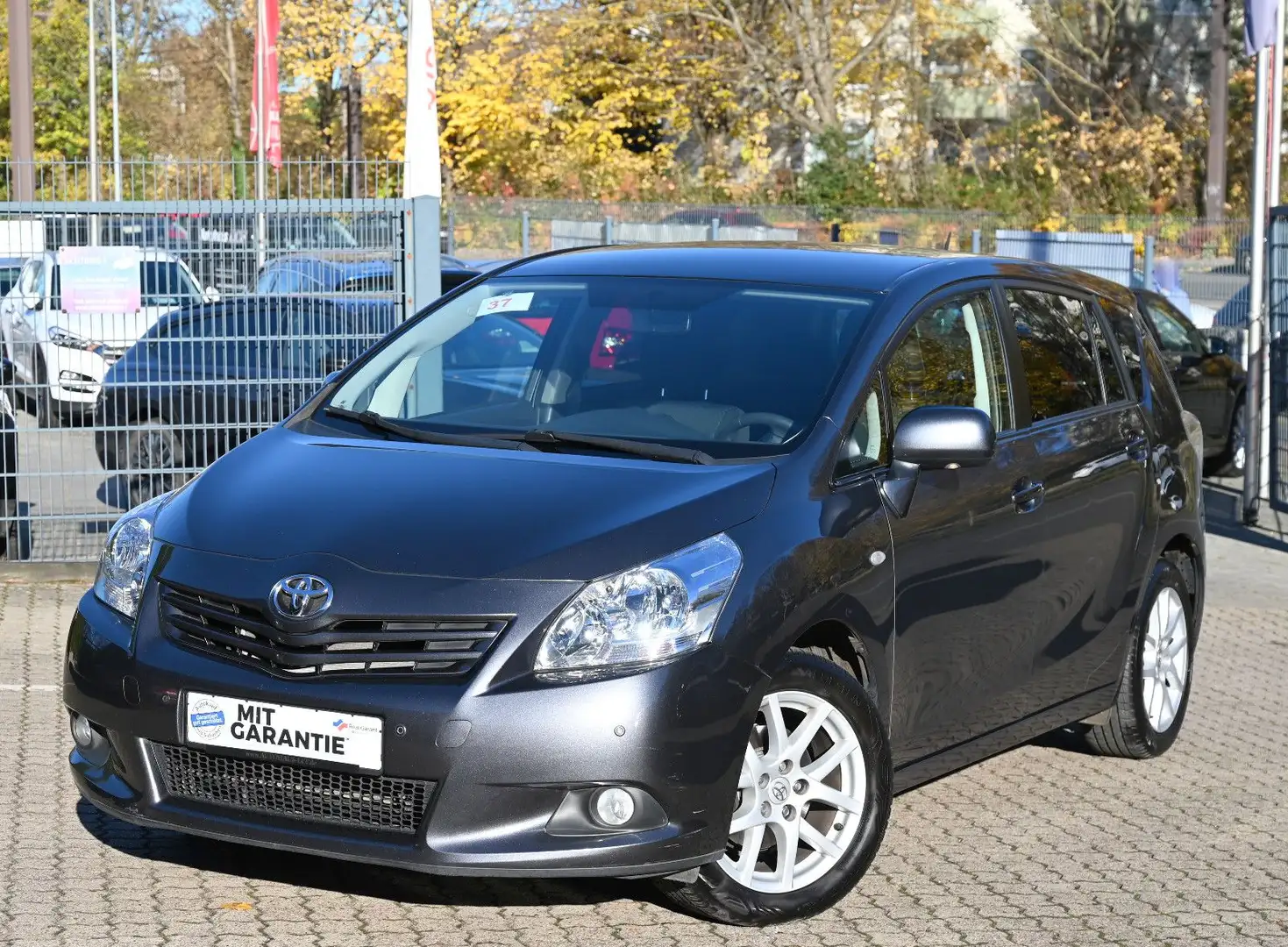 Toyota Verso 1.8 Travel NAVI AHK PDC KAMERA Gris - 1