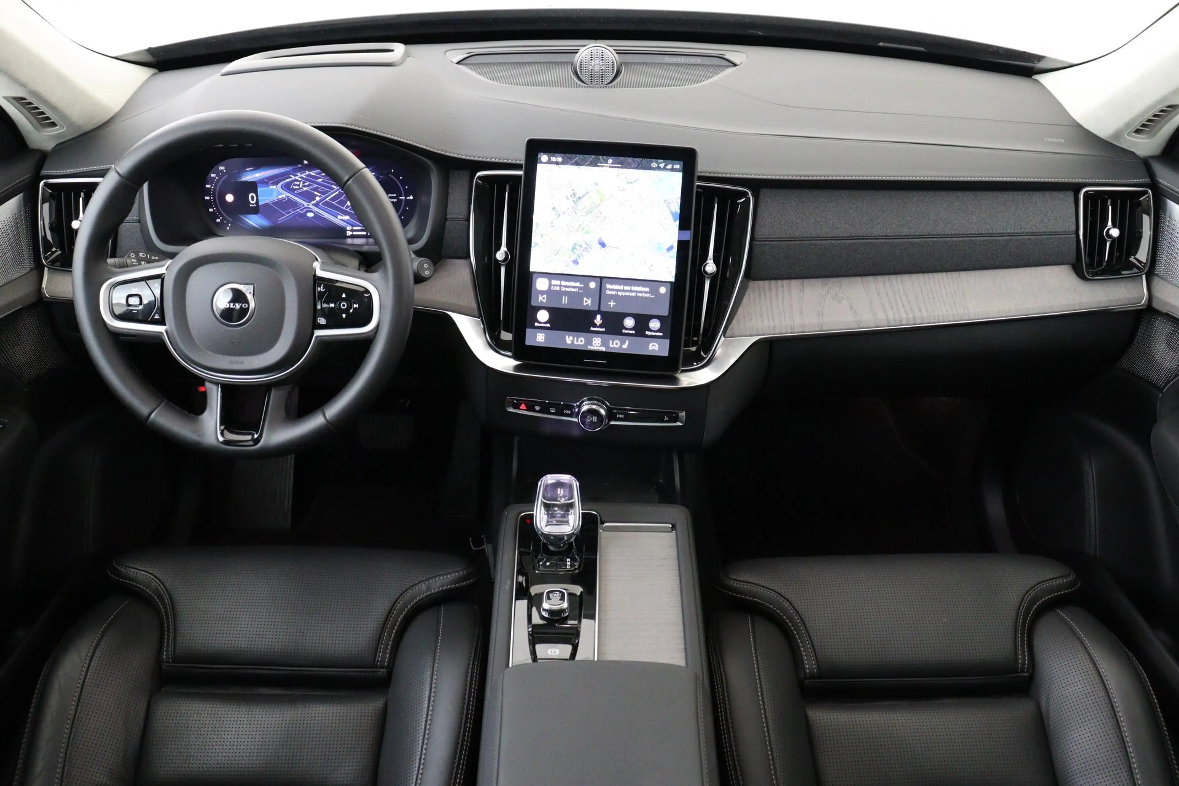 Volvo XC90 II T8 PLUG-IN HYBRID AWD ULTRA DARK *FULL OPTIONS! — photo 4