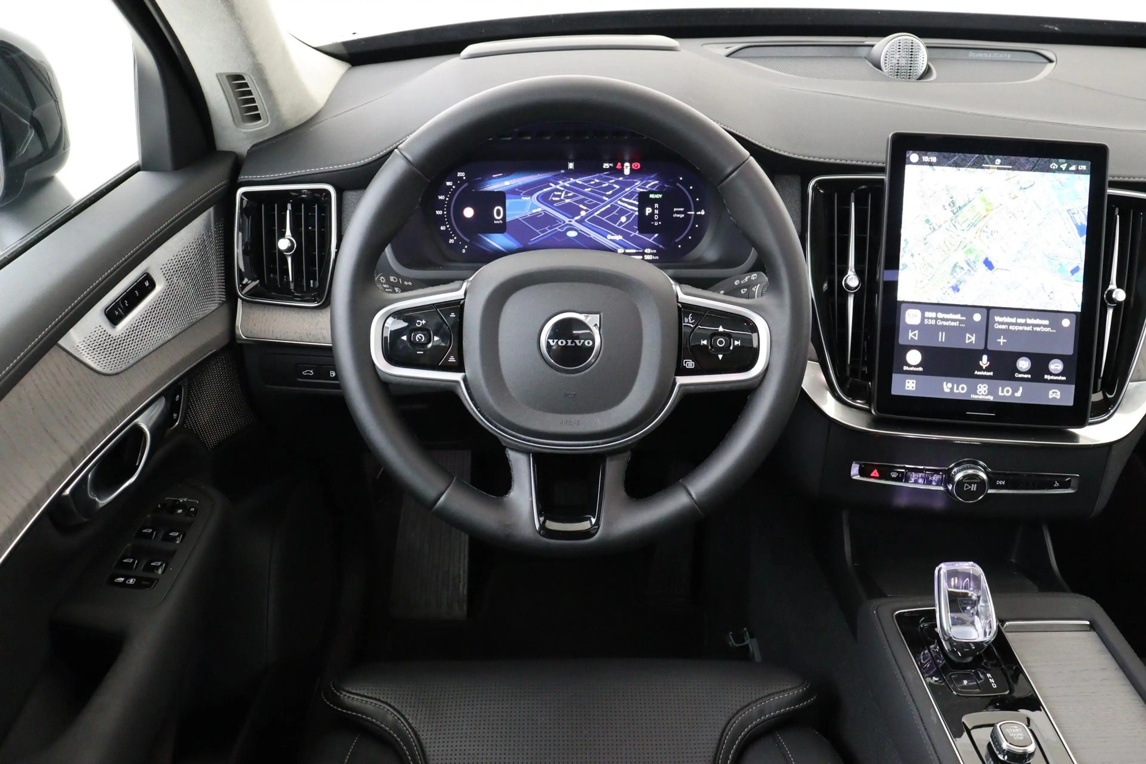 Volvo XC90 II T8 PLUG-IN HYBRID AWD ULTRA DARK *FULL OPTIONS! — photo 2