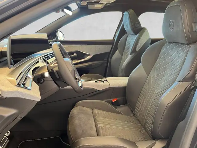 Peugeot 3008 GT Hybrid 145 e-DCS6 Ansicht 8