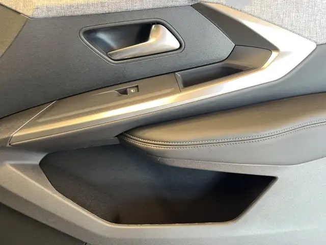 Peugeot 3008 GT Hybrid 145 e-DCS6 Ansicht 15