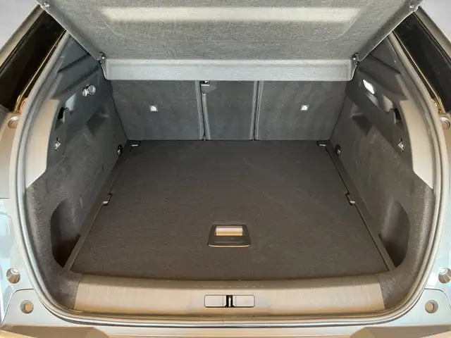 Peugeot 3008 GT Hybrid 145 e-DCS6 Ansicht 17