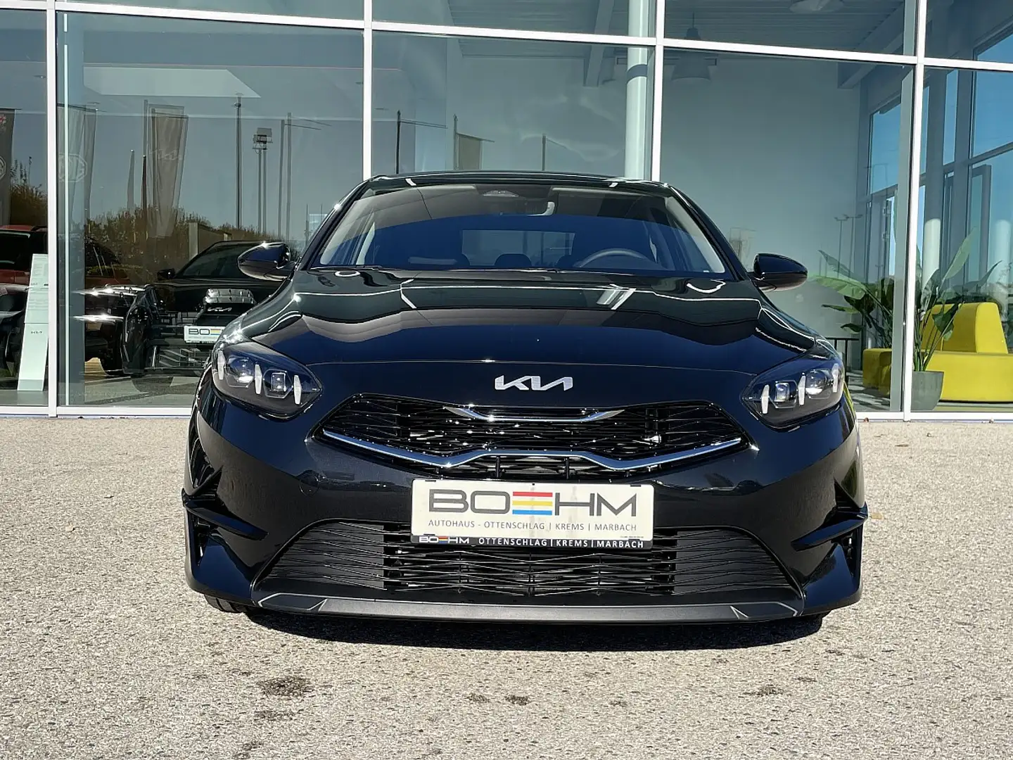 Kia Ceed / cee'd ceed 1,5 TGDI Silber plus Paket P2 Style* Schwarz - 2