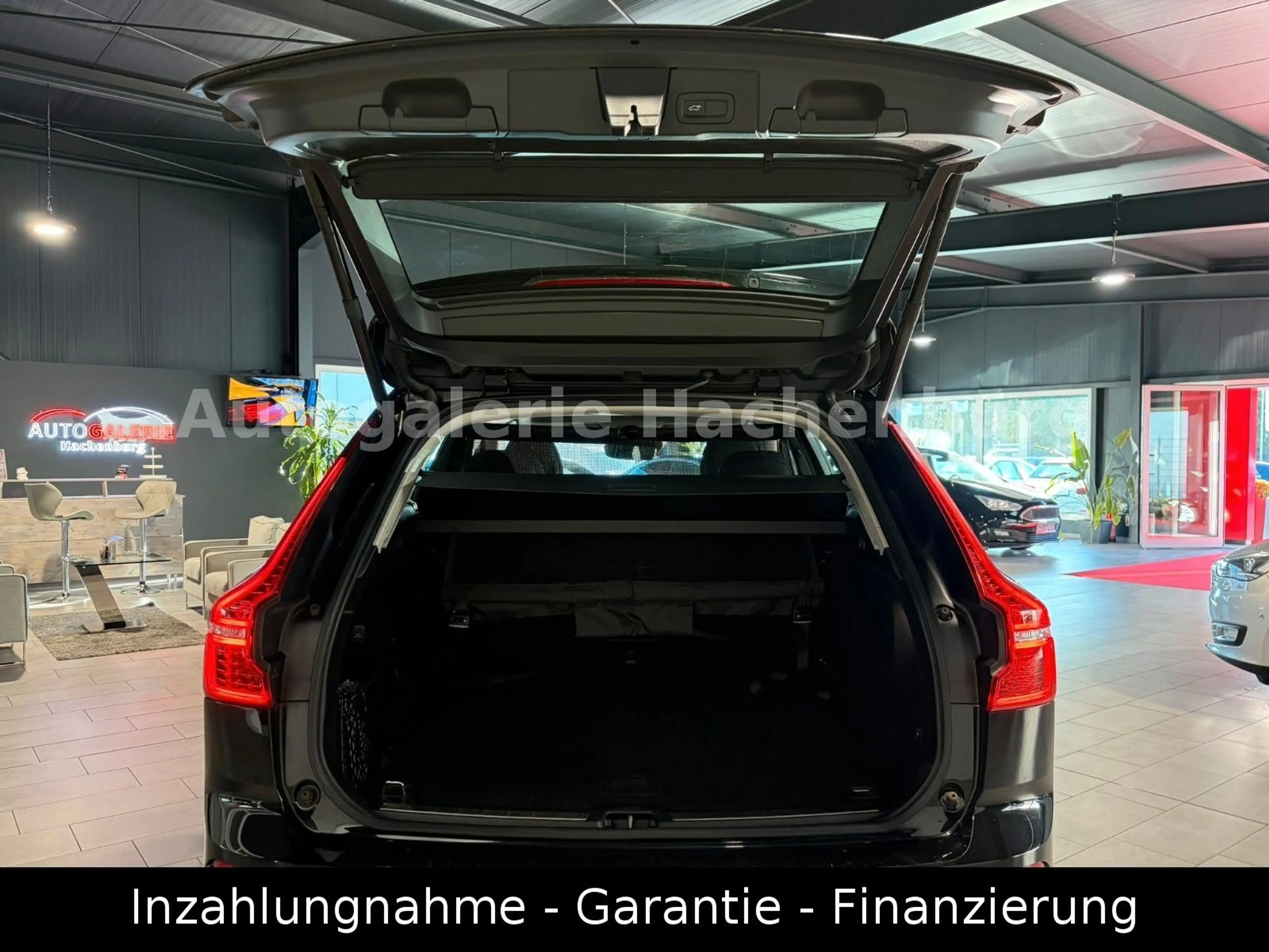 Volvo XC60 Momentum Pro AWD/Virtual/Leder/LED/Navi/EU6 — photo 8