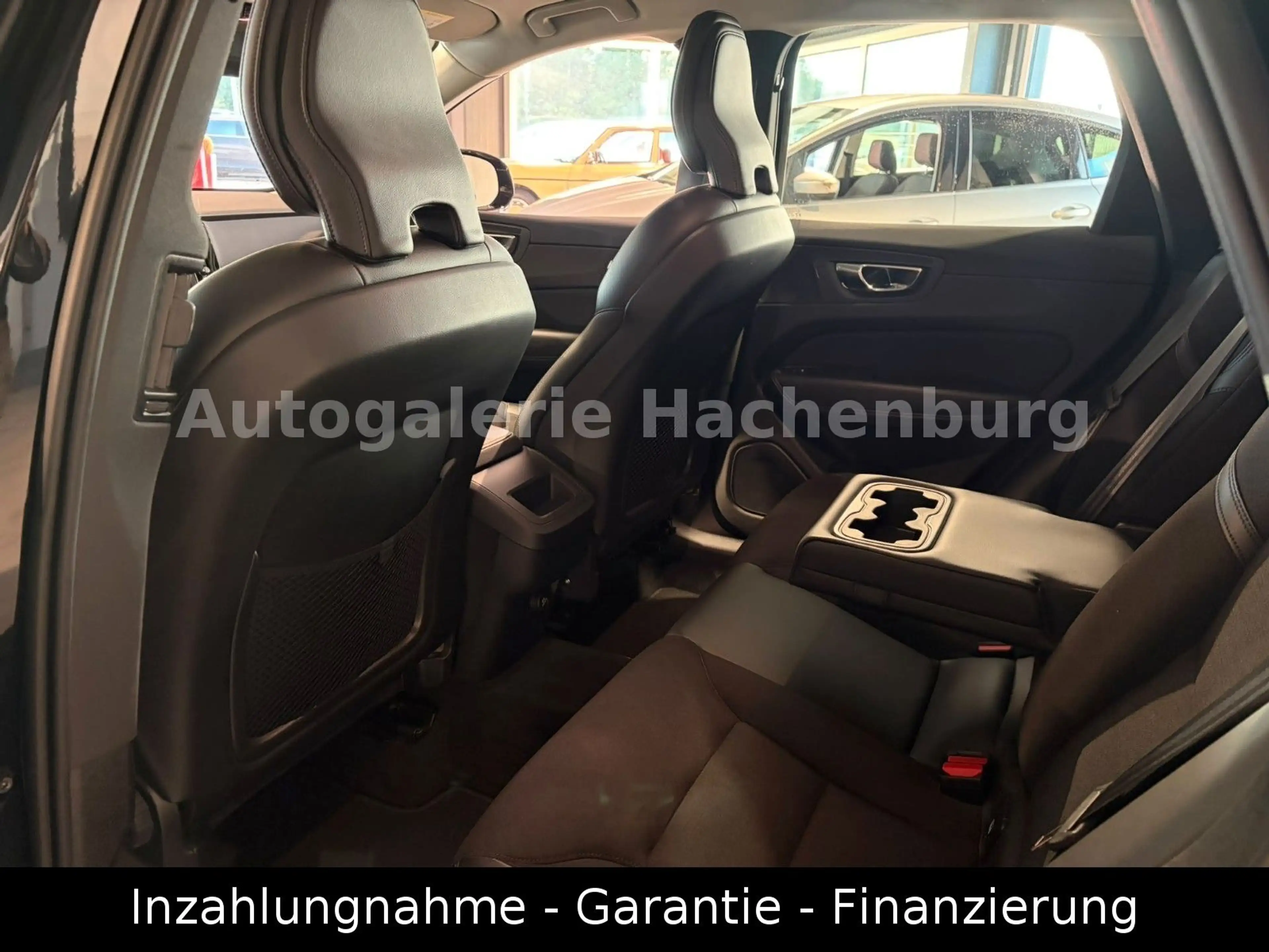 Volvo XC60 Momentum Pro AWD/Virtual/Leder/LED/Navi/EU6 — photo 9